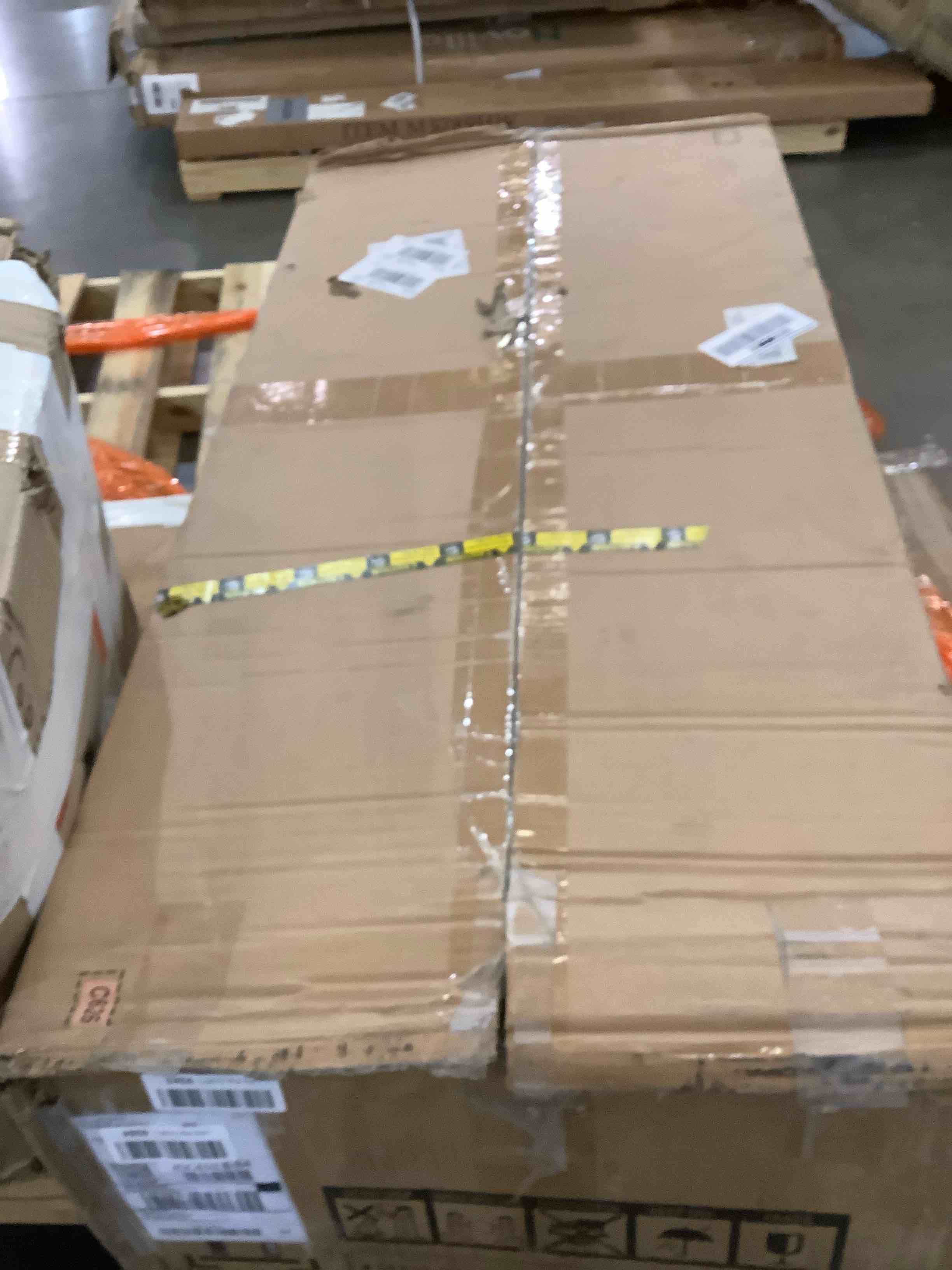 https://s3.amazonaws.com/lotting-images-prod/BargainHunt/BHL00138223_1717421019840.jpeg