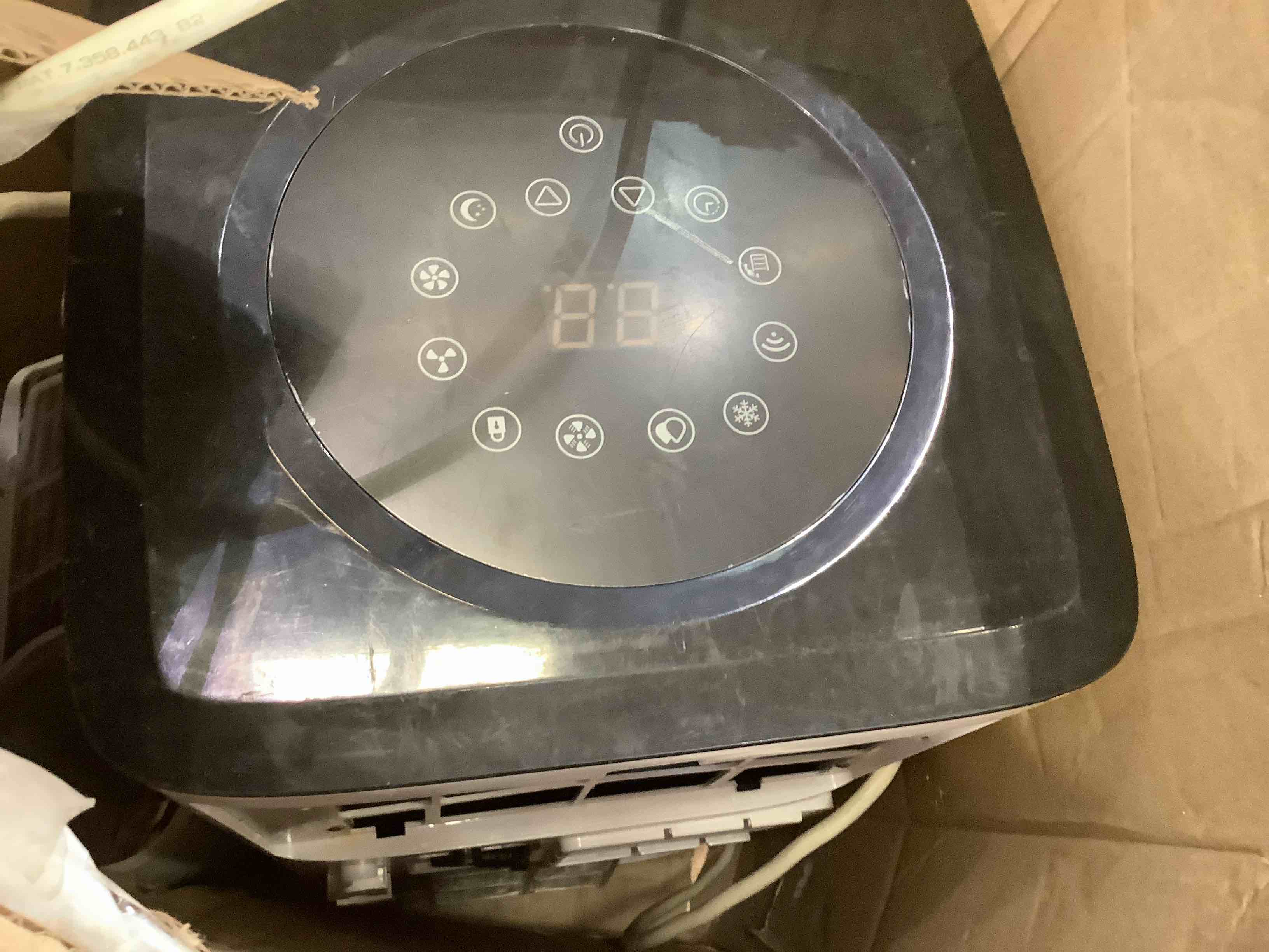 https://s3.amazonaws.com/lotting-images-prod/BargainHunt/BHL00138238_1717439711637.jpeg