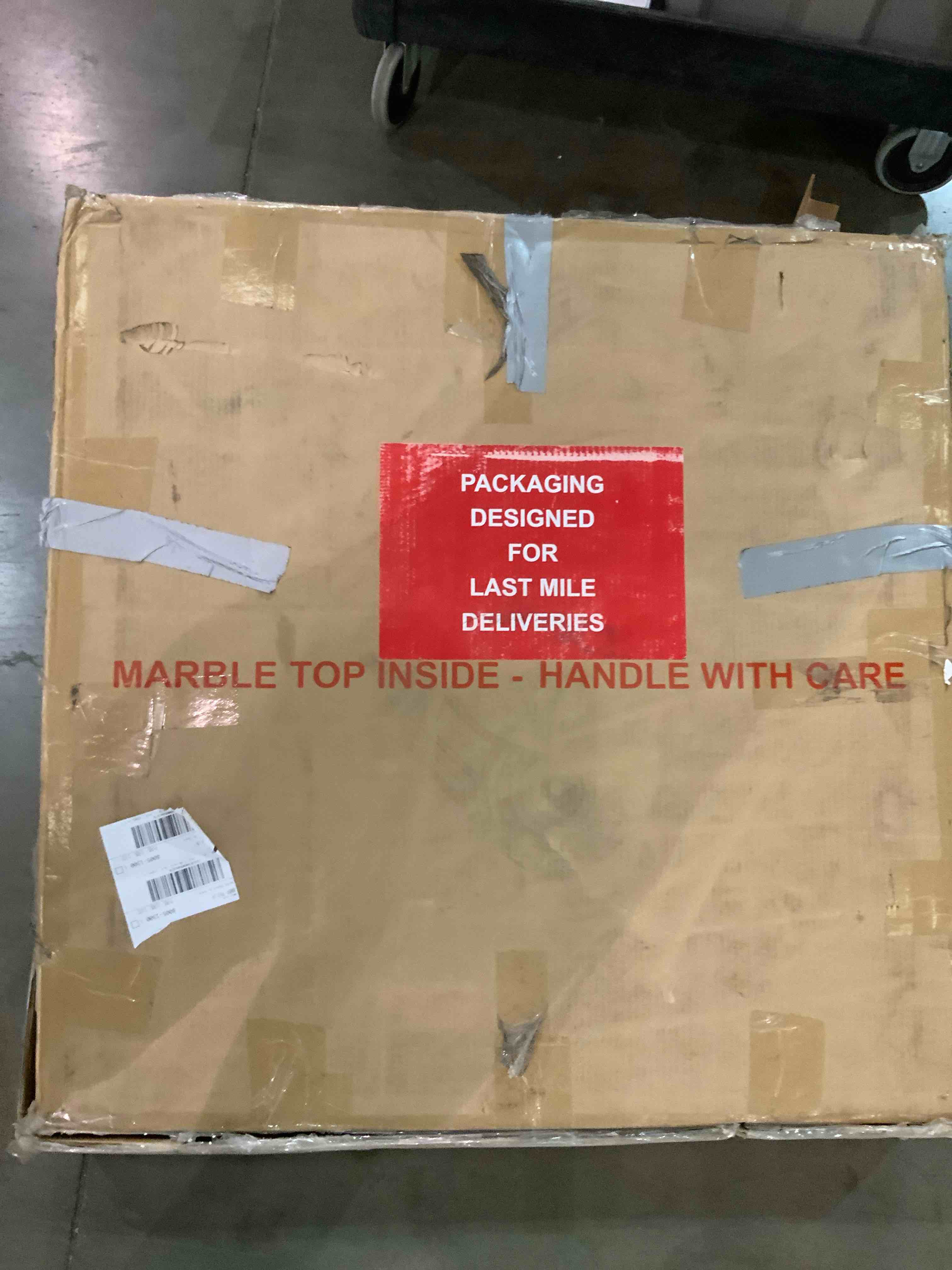 https://s3.amazonaws.com/lotting-images-prod/BargainHunt/BHL00138307_1717591272048.jpeg