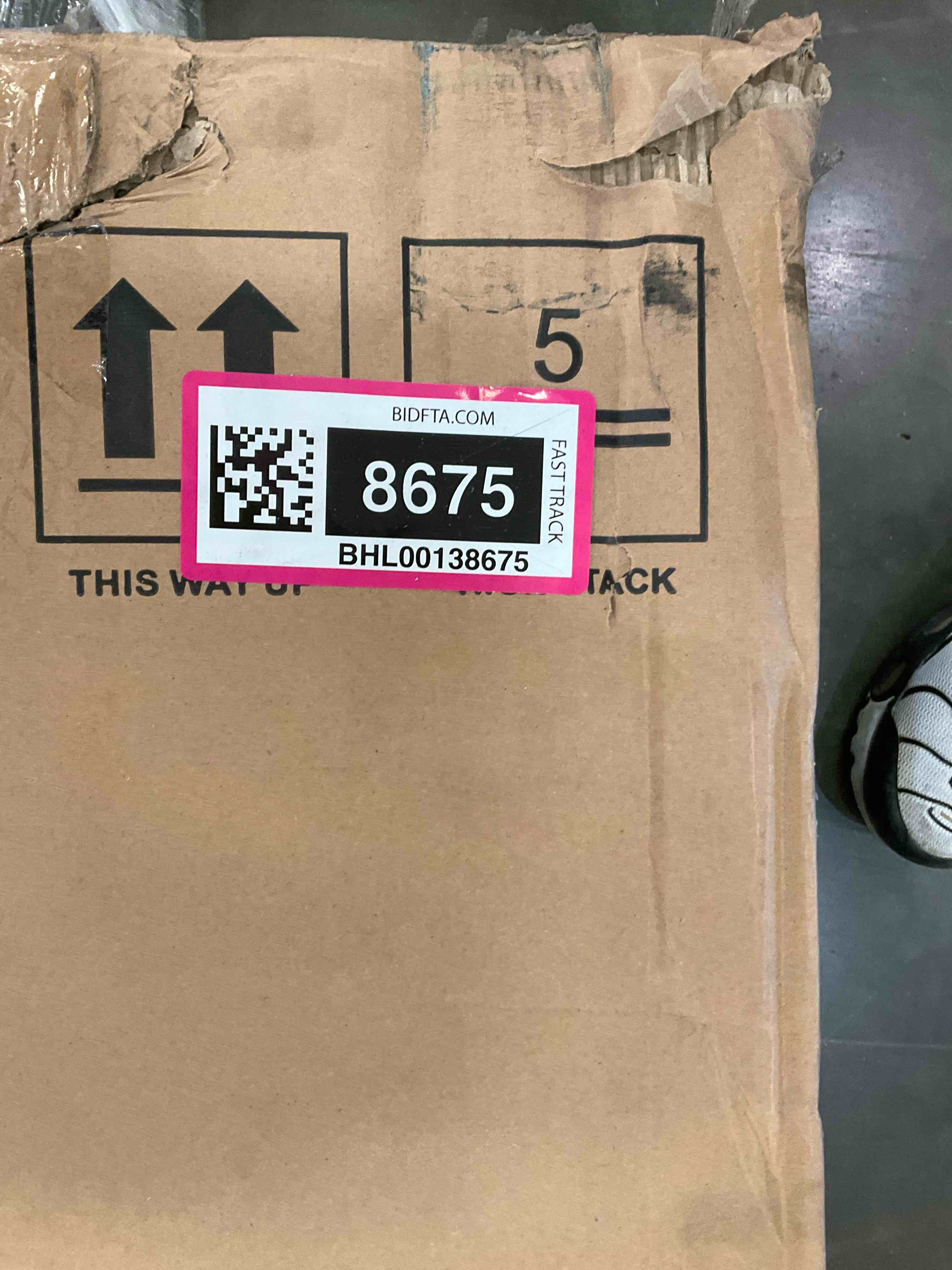 https://s3.amazonaws.com/lotting-images-prod/BargainHunt/BHL00138675_1720720676273.jpeg