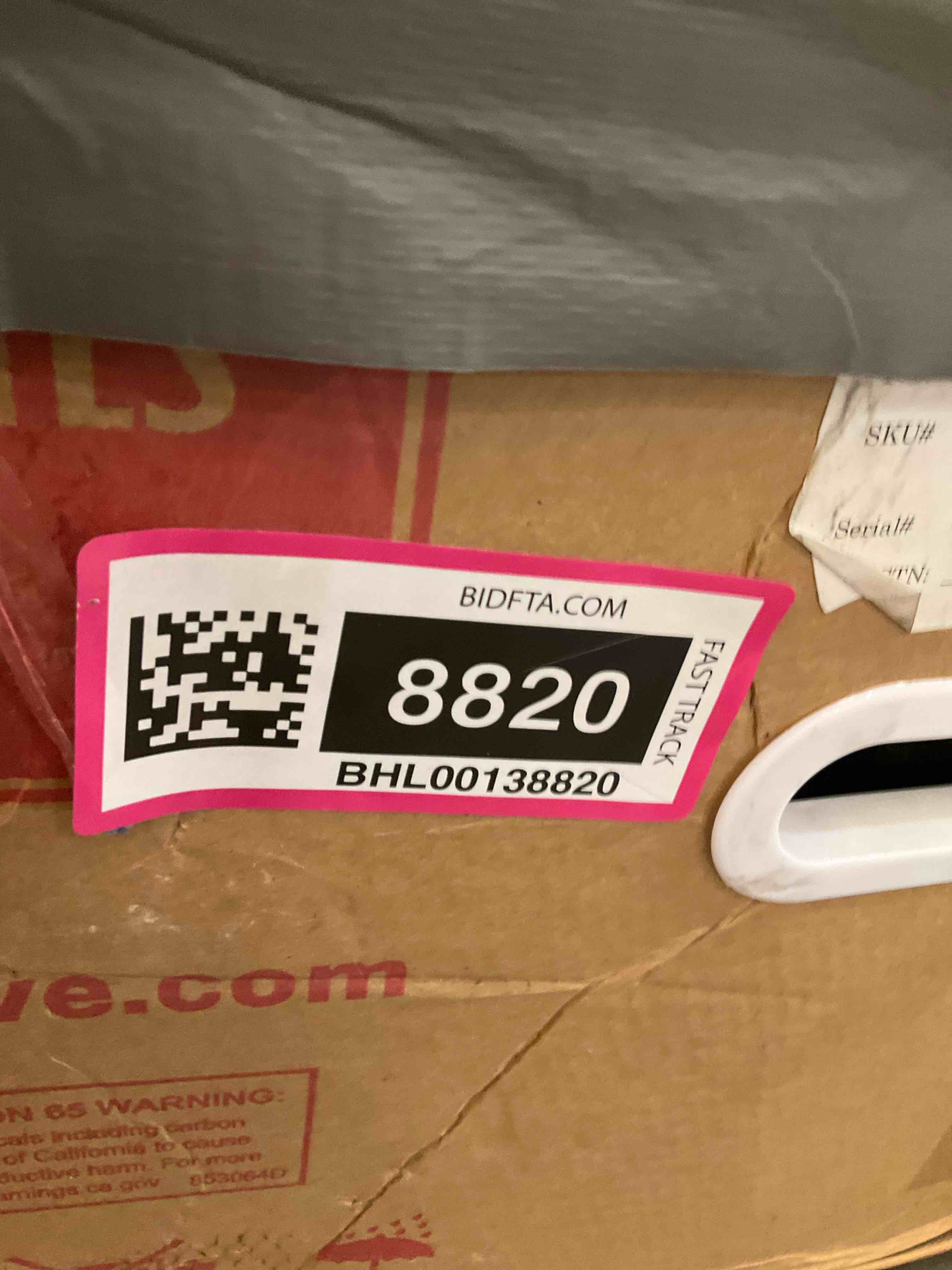 https://s3.amazonaws.com/lotting-images-prod/BargainHunt/BHL00138820_1721237112987.jpeg