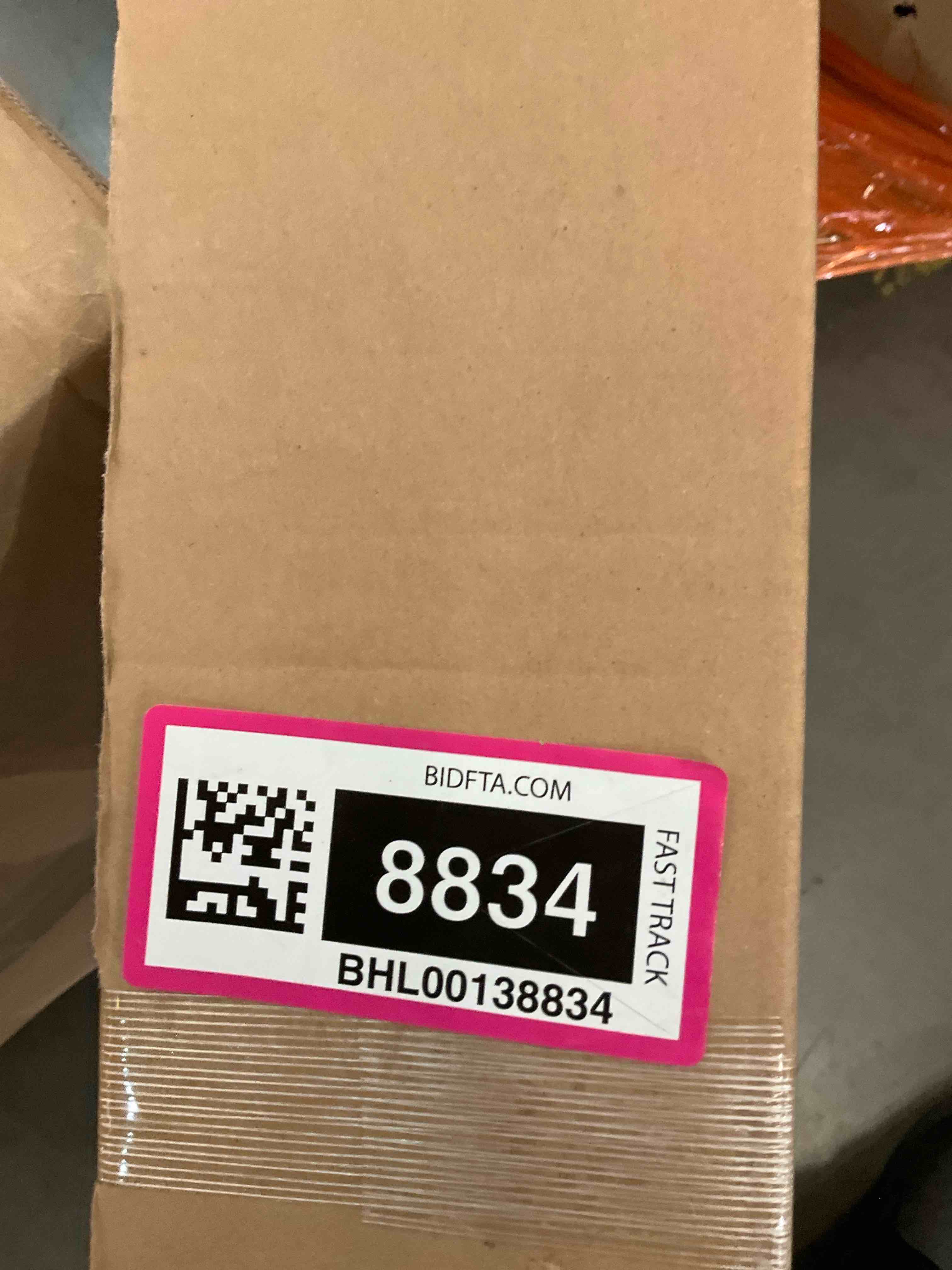 https://s3.amazonaws.com/lotting-images-prod/BargainHunt/BHL00138834_1721226745926.jpeg