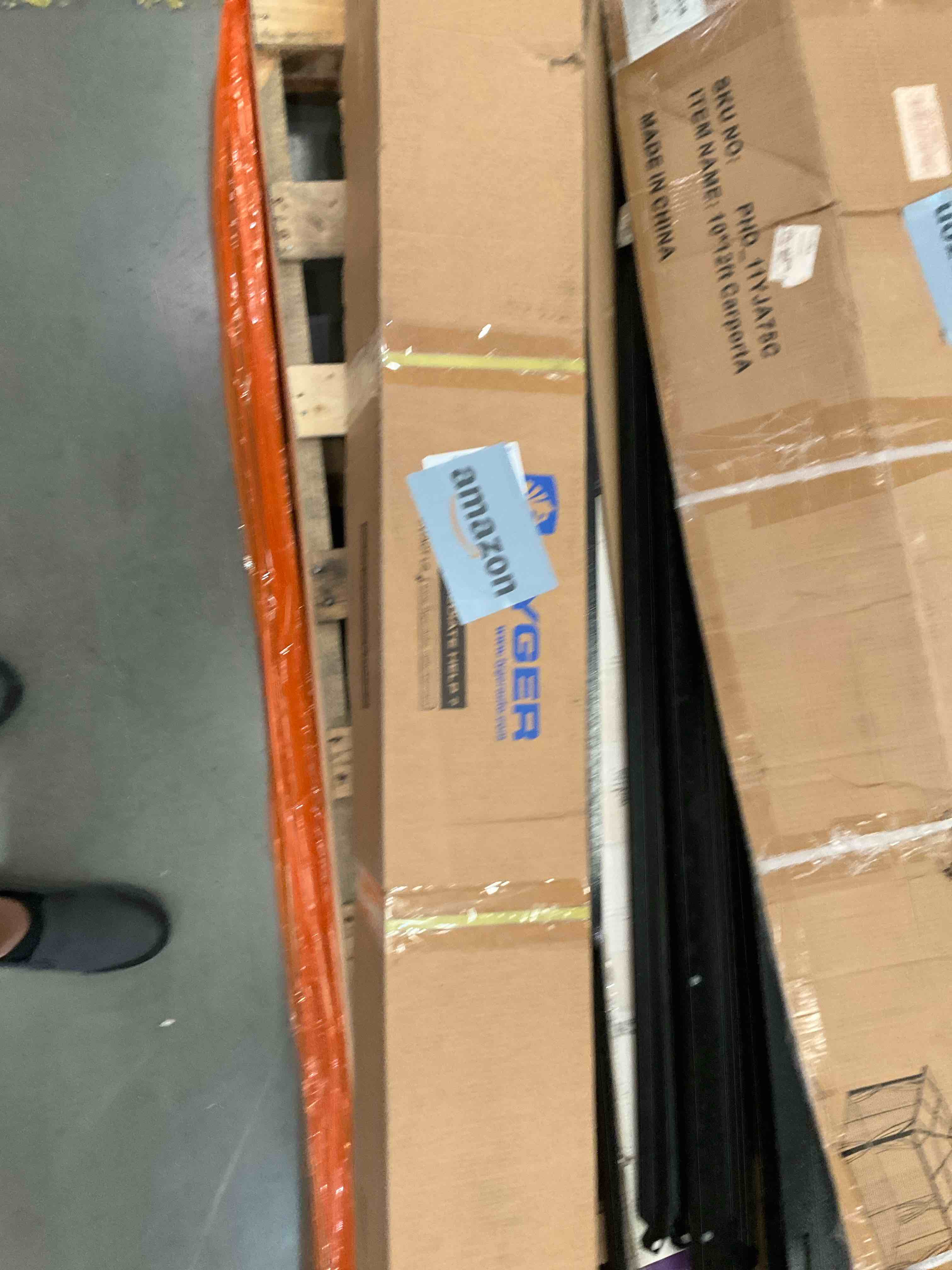 https://s3.amazonaws.com/lotting-images-prod/BargainHunt/BHL00138837_1721230272459.jpeg