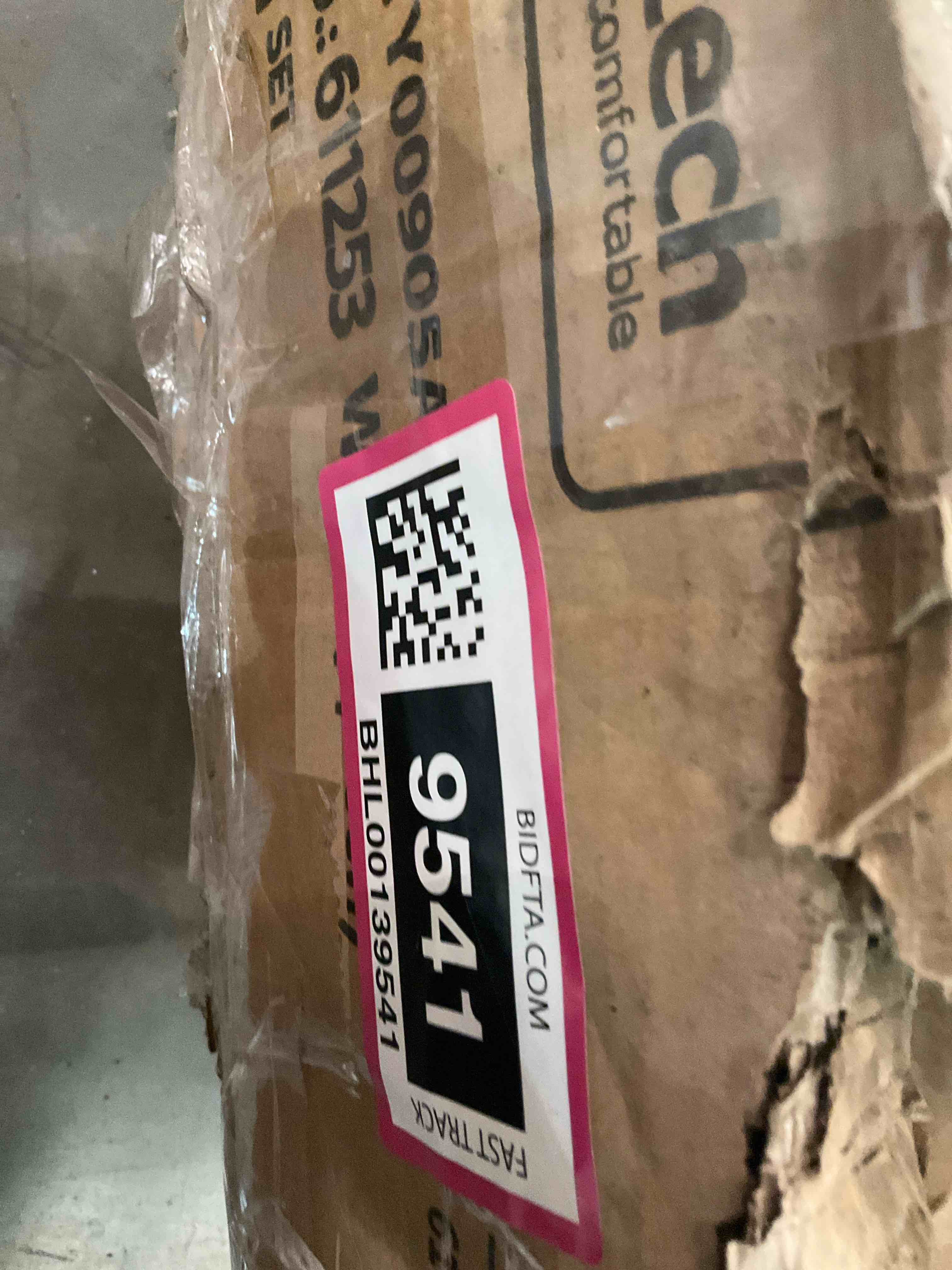 https://s3.amazonaws.com/lotting-images-prod/BargainHunt/BHL00139541_1721316182299.jpeg
