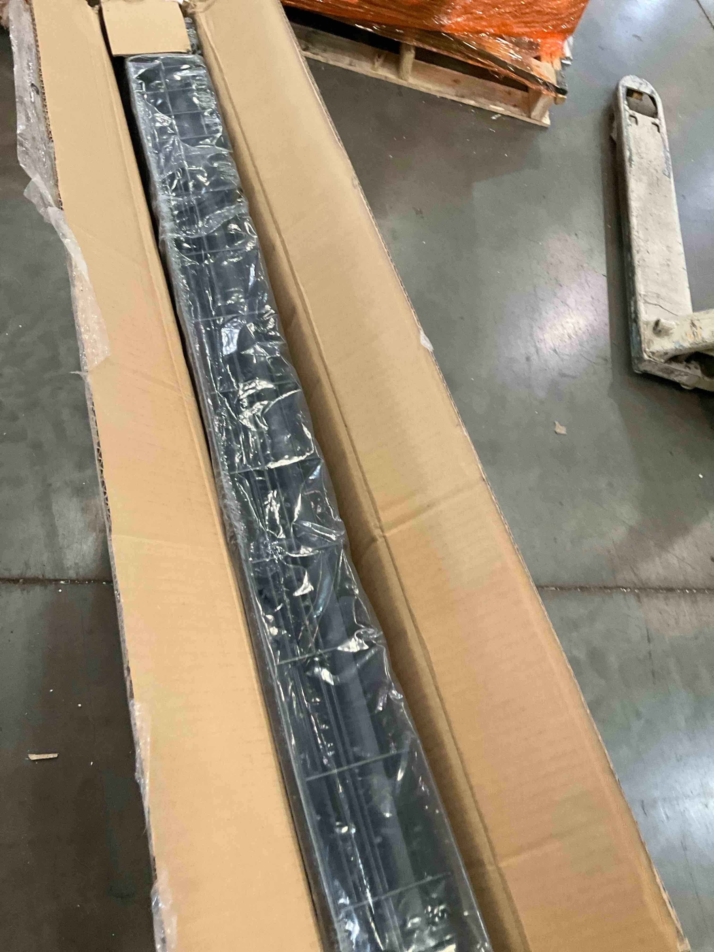 https://s3.amazonaws.com/lotting-images-prod/BargainHunt/BHL00139939_1722435917572.jpeg