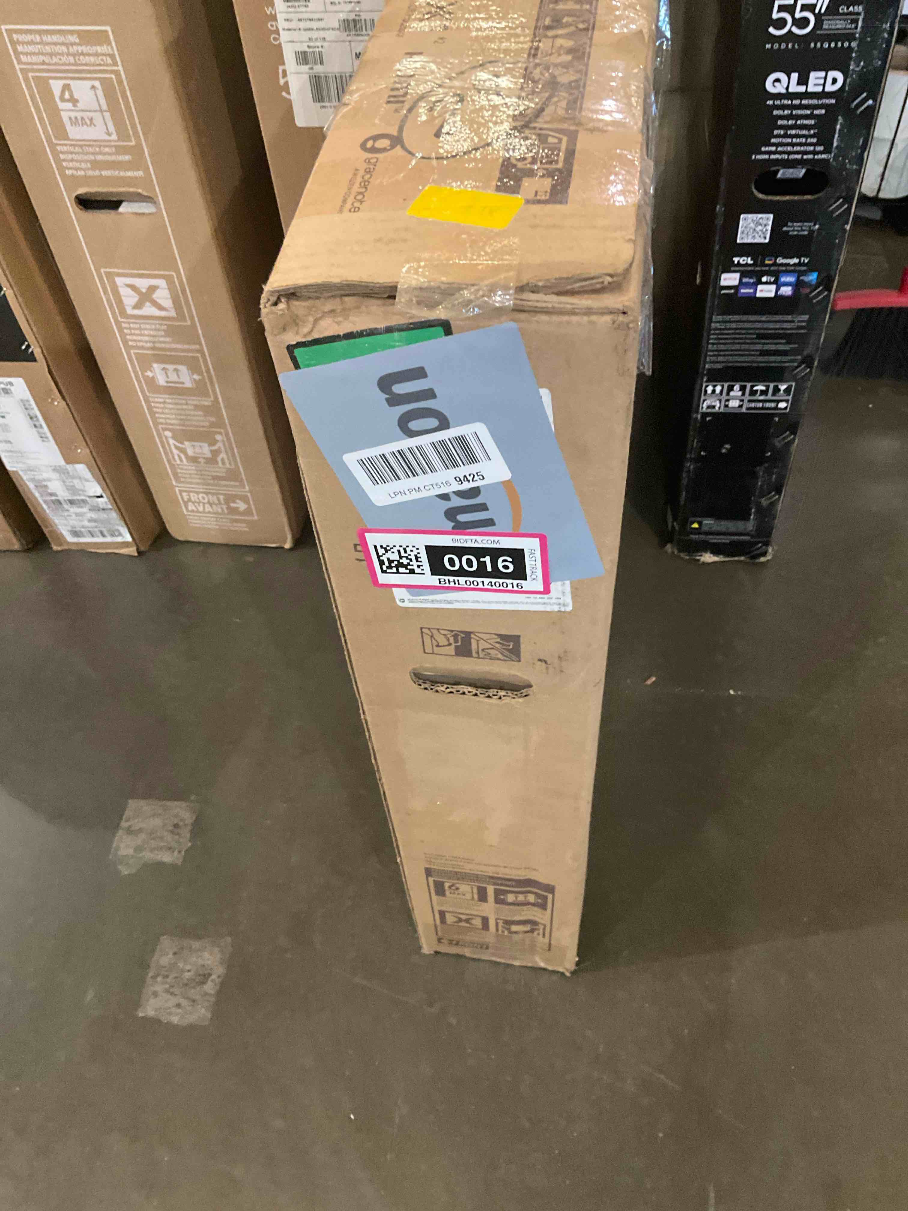 https://s3.amazonaws.com/lotting-images-prod/BargainHunt/BHL00140016_1717075787036.jpeg