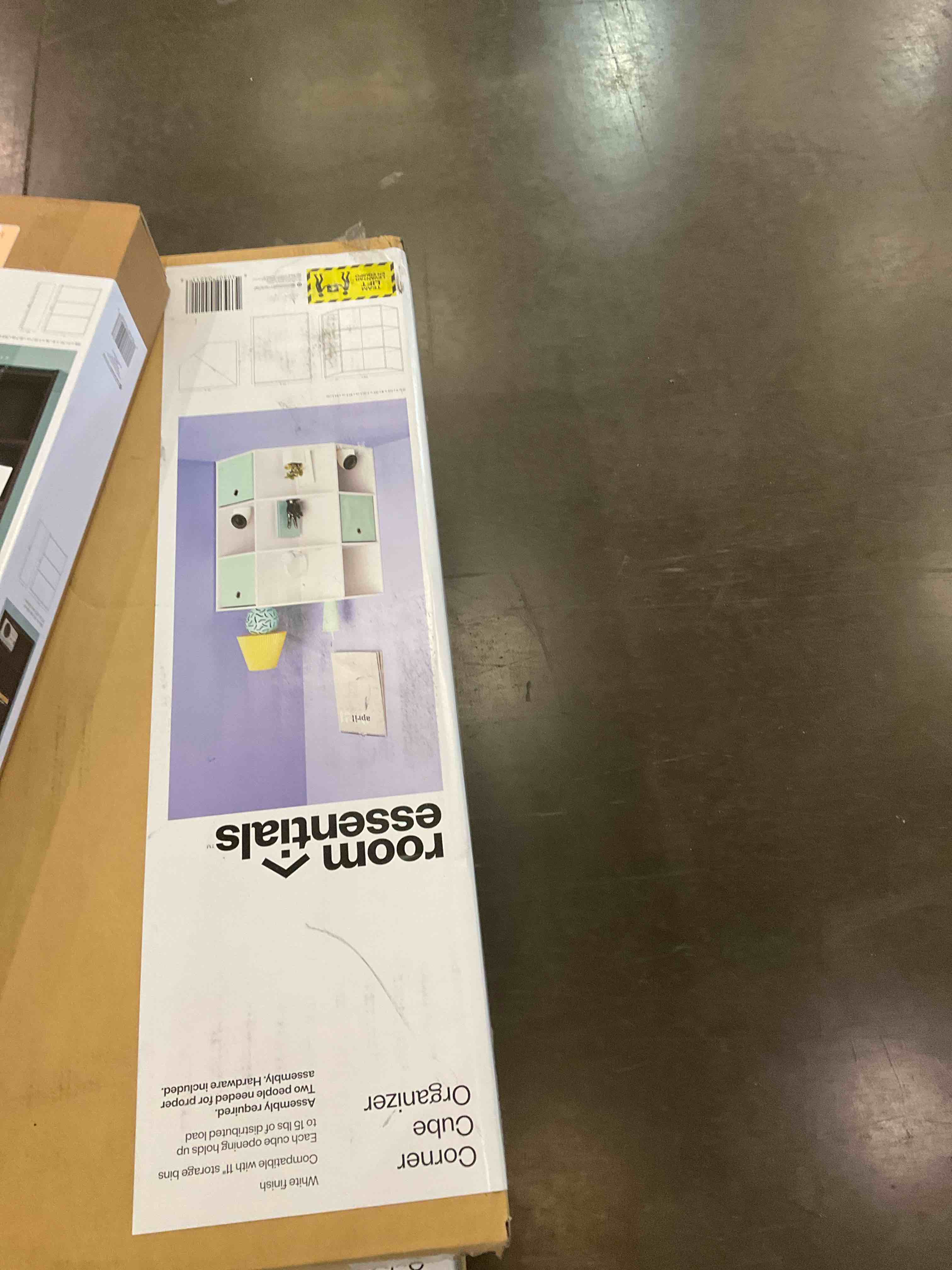 https://s3.amazonaws.com/lotting-images-prod/BargainHunt/BHL00140020_1717078348174.jpeg