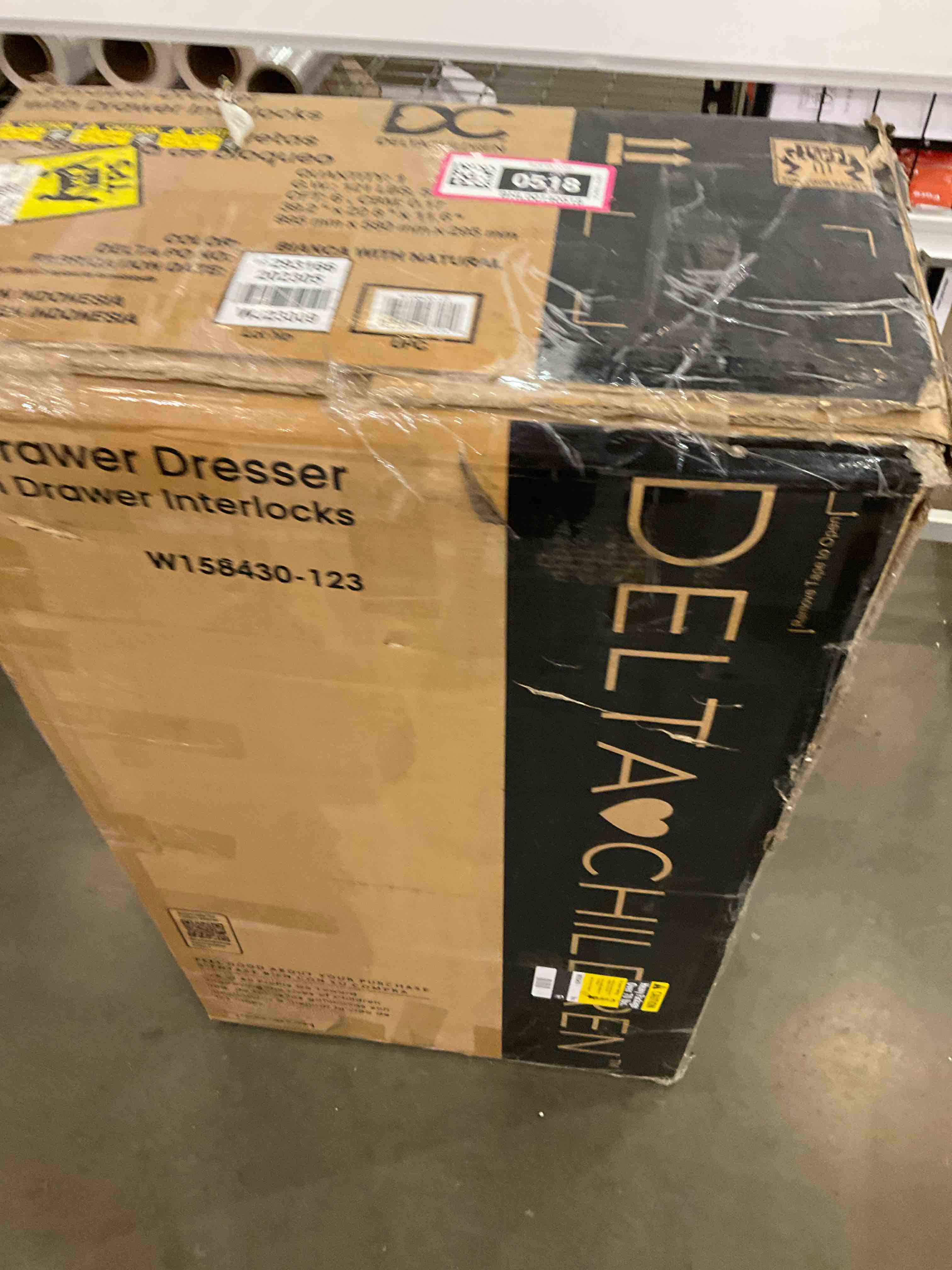https://s3.amazonaws.com/lotting-images-prod/BargainHunt/BHL00140518_1709567724167.jpeg