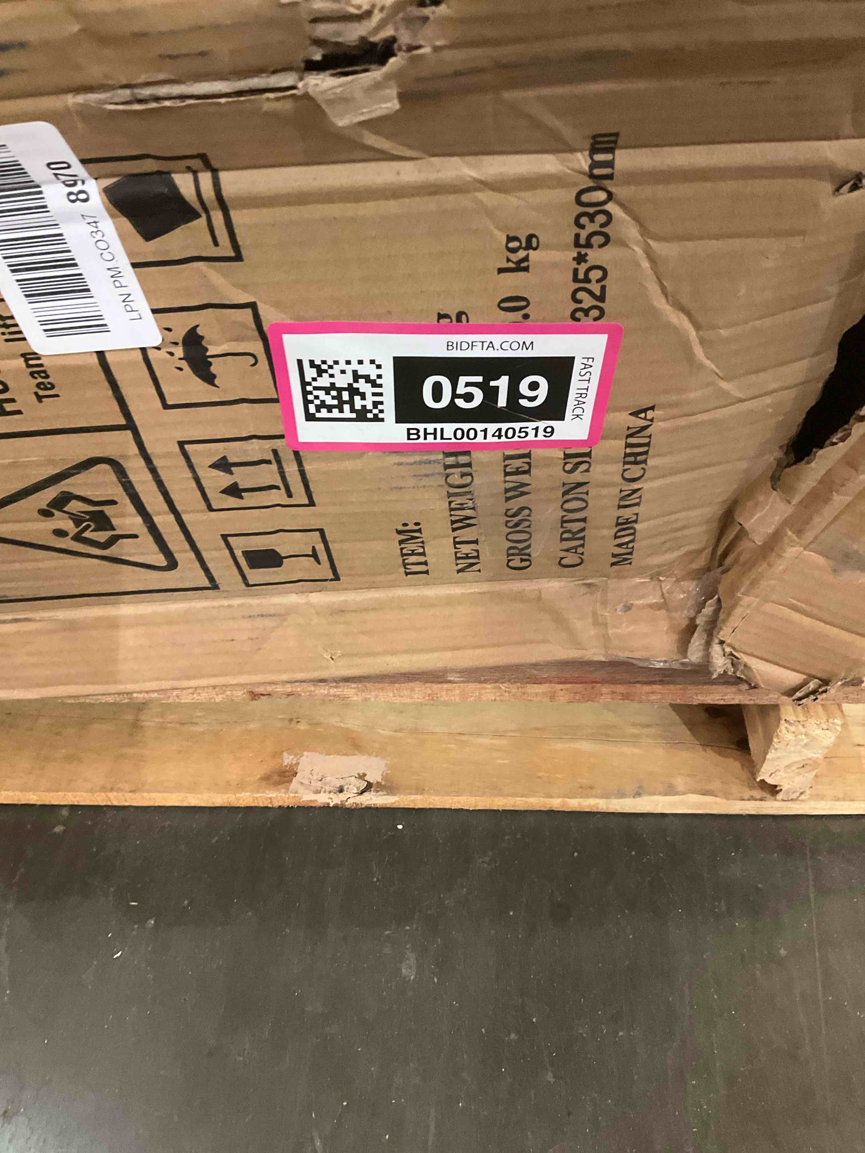 https://s3.amazonaws.com/lotting-images-prod/BargainHunt/BHL00140519_1709567967292.jpeg