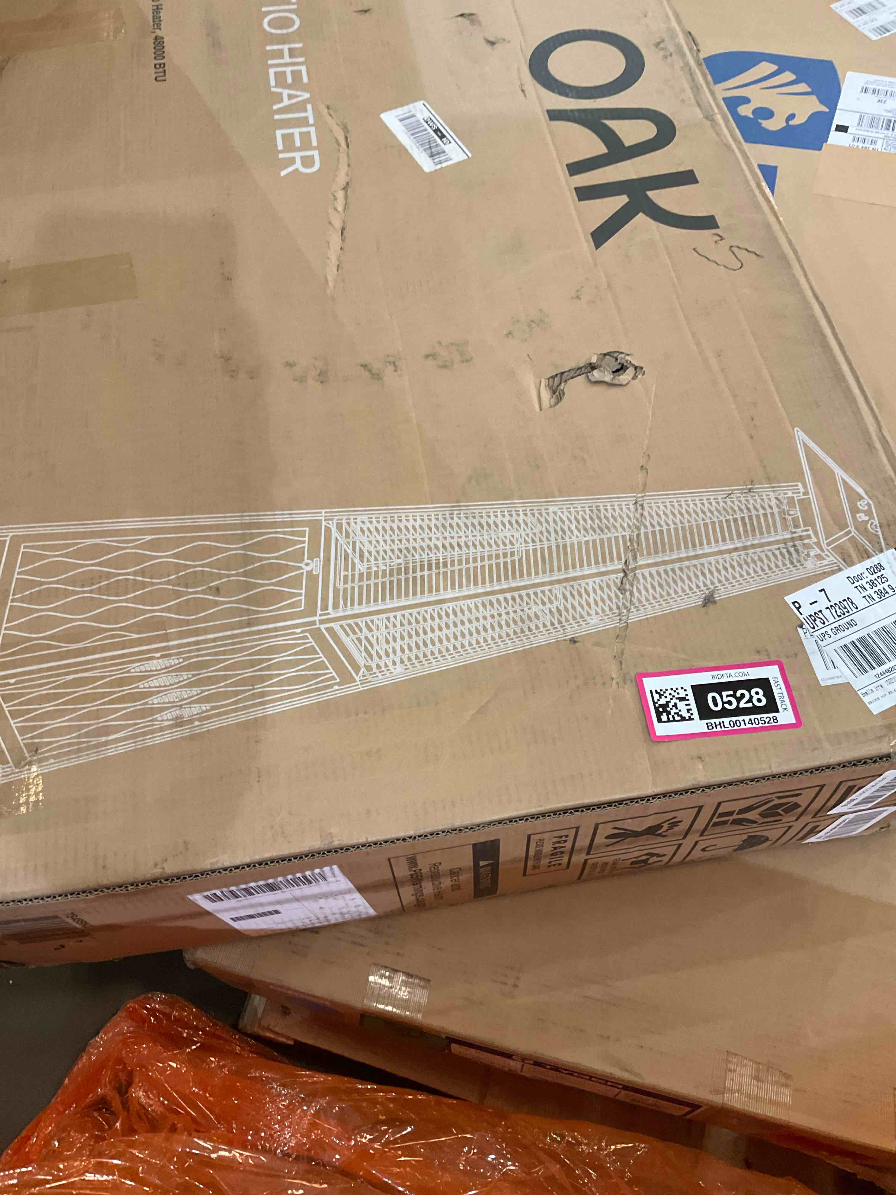 https://s3.amazonaws.com/lotting-images-prod/BargainHunt/BHL00140528_1709569279838.jpeg