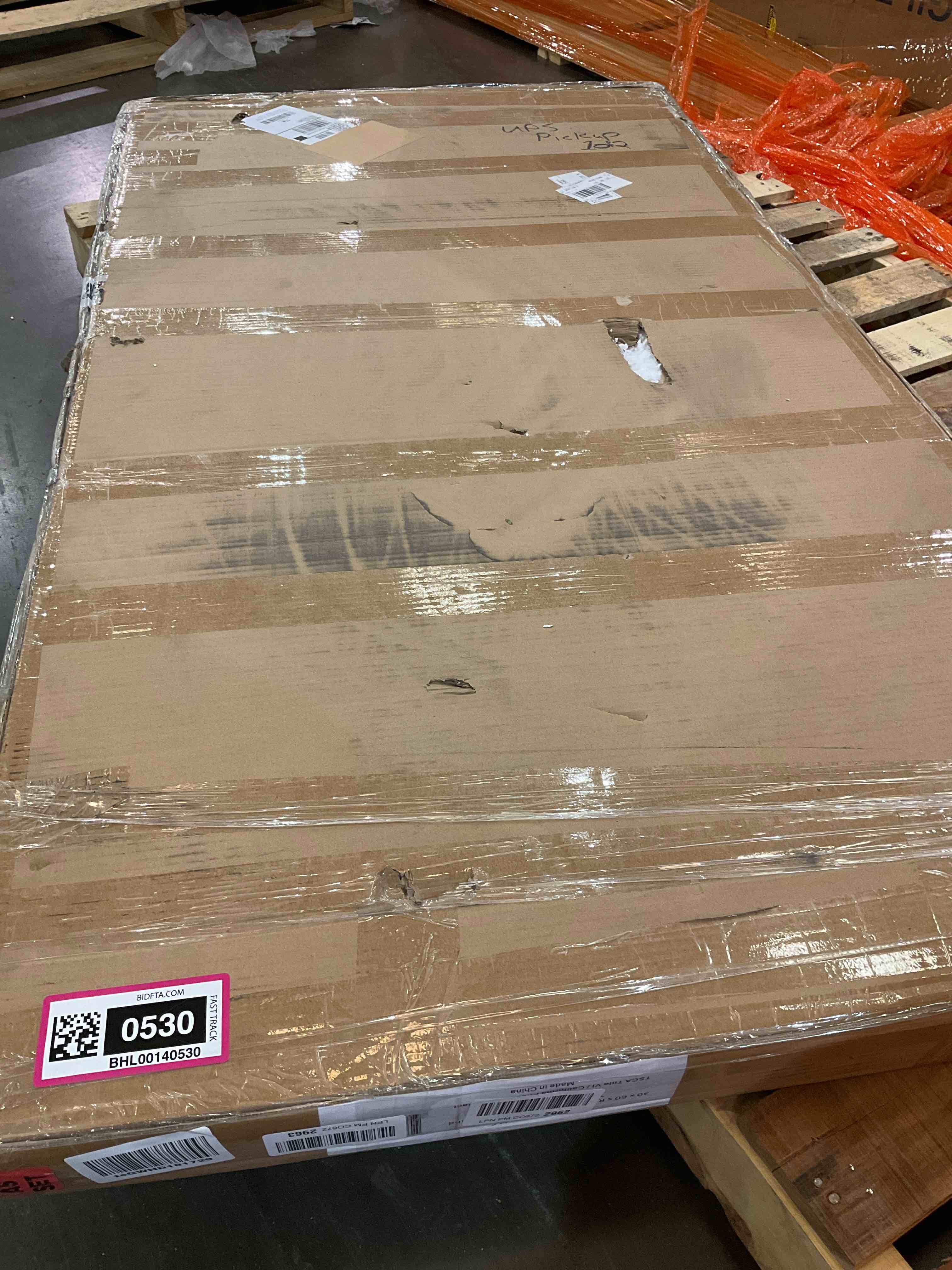 https://s3.amazonaws.com/lotting-images-prod/BargainHunt/BHL00140530_1709569533765.jpeg