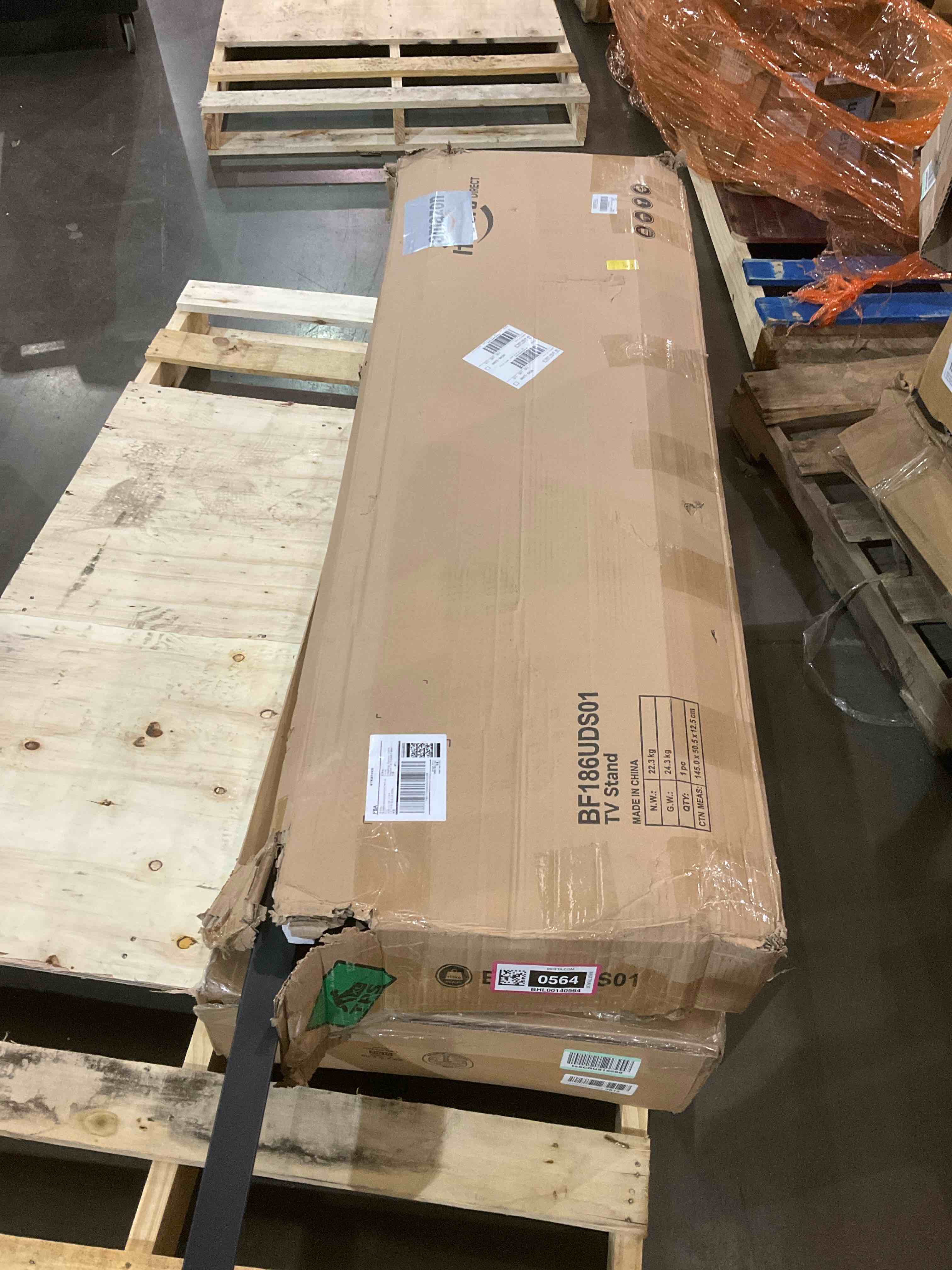 https://s3.amazonaws.com/lotting-images-prod/BargainHunt/BHL00140564_1709648830254.jpeg