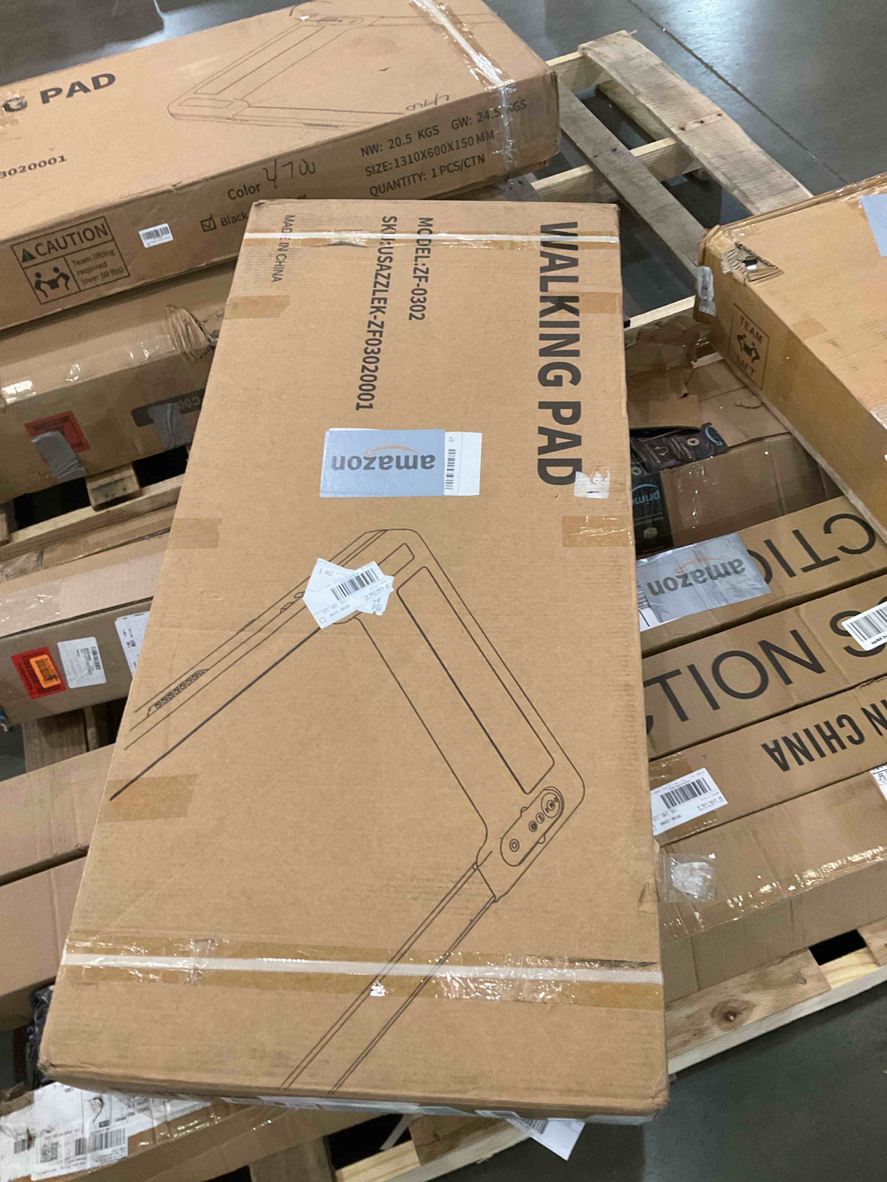 https://s3.amazonaws.com/lotting-images-prod/BargainHunt/BHL00141063_1711379370325.jpeg
