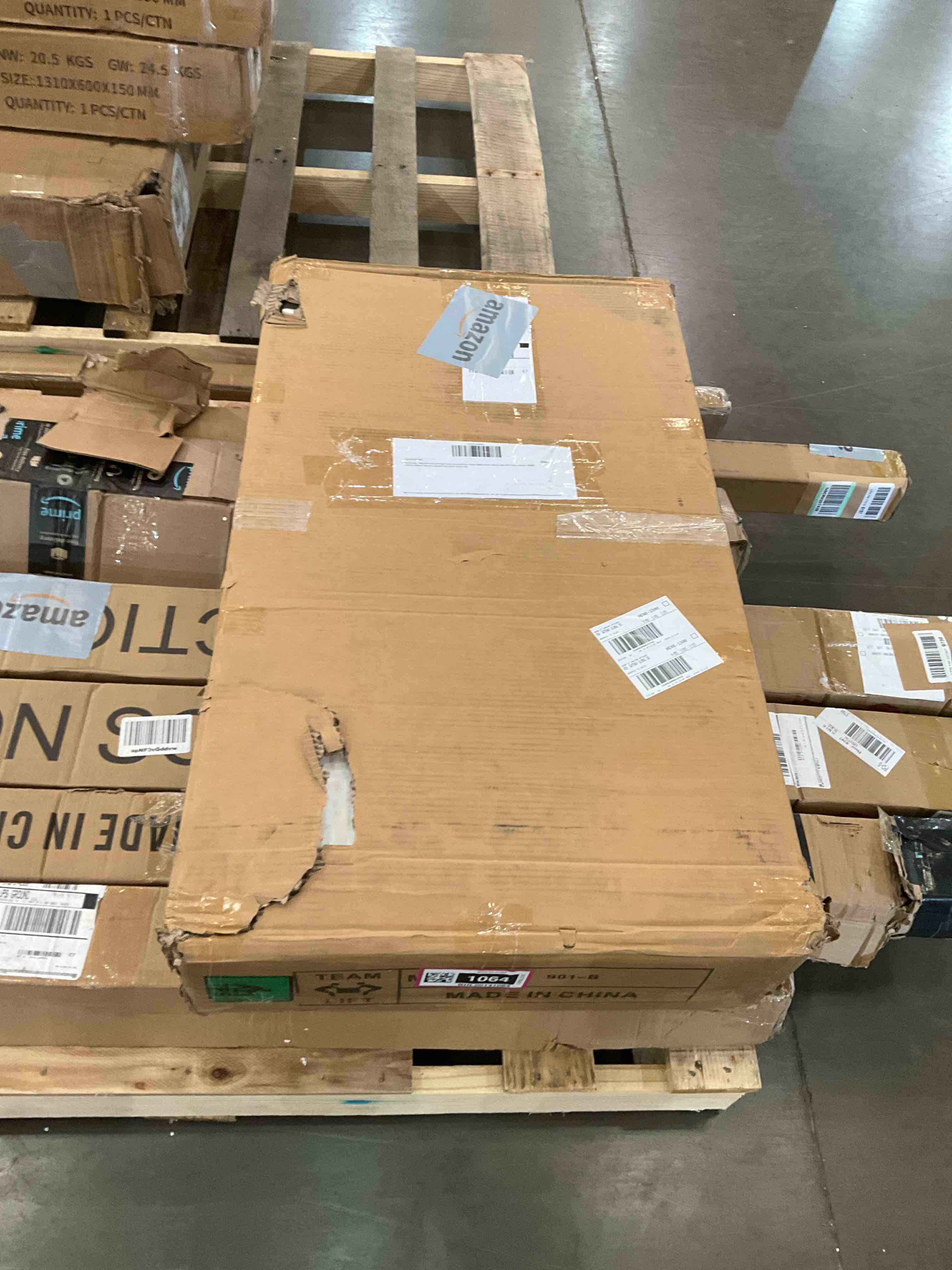 https://s3.amazonaws.com/lotting-images-prod/BargainHunt/BHL00141064_1711379449330.jpeg