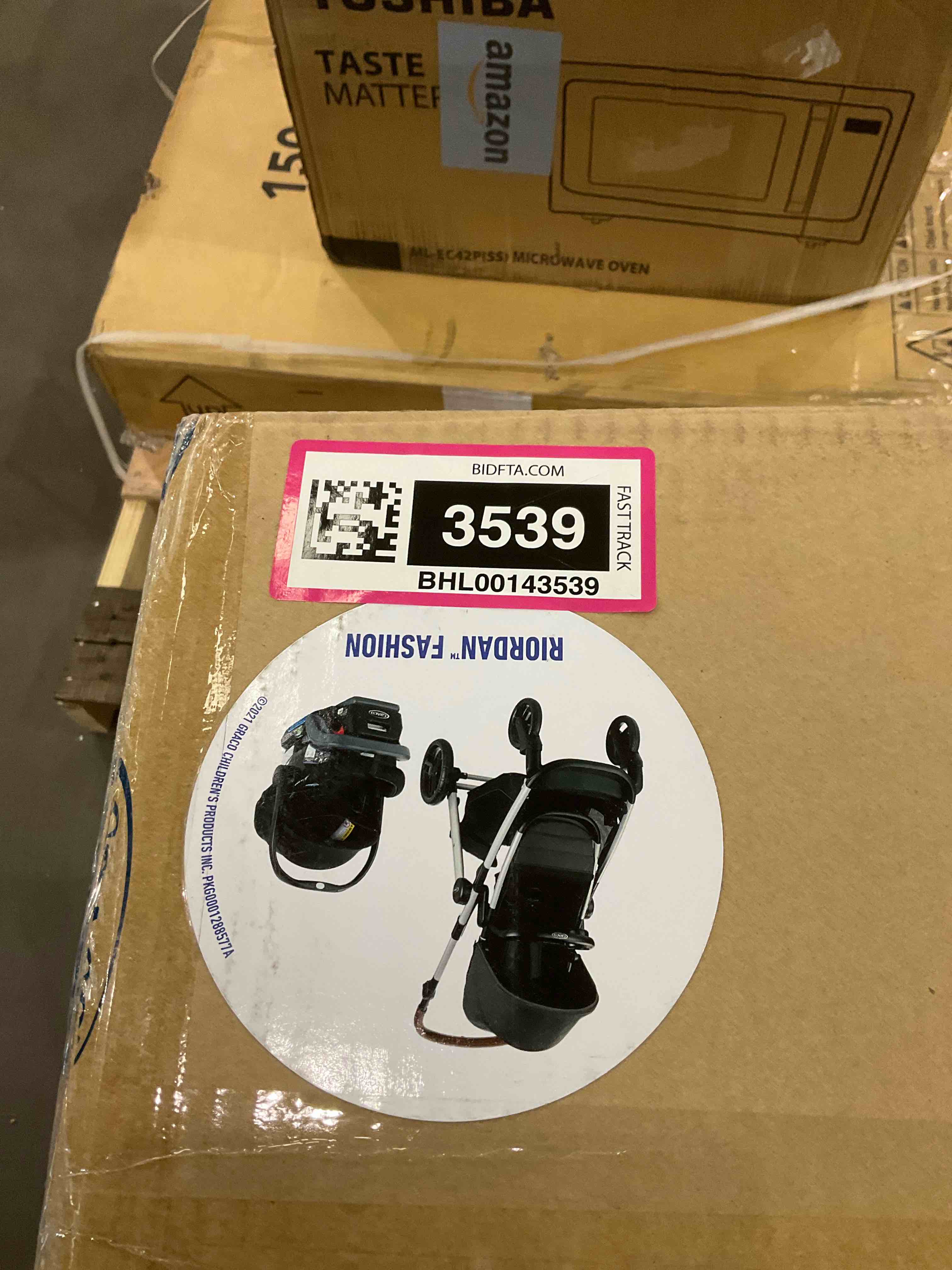 https://s3.amazonaws.com/lotting-images-prod/BargainHunt/BHL00143539_1709737973679.jpeg