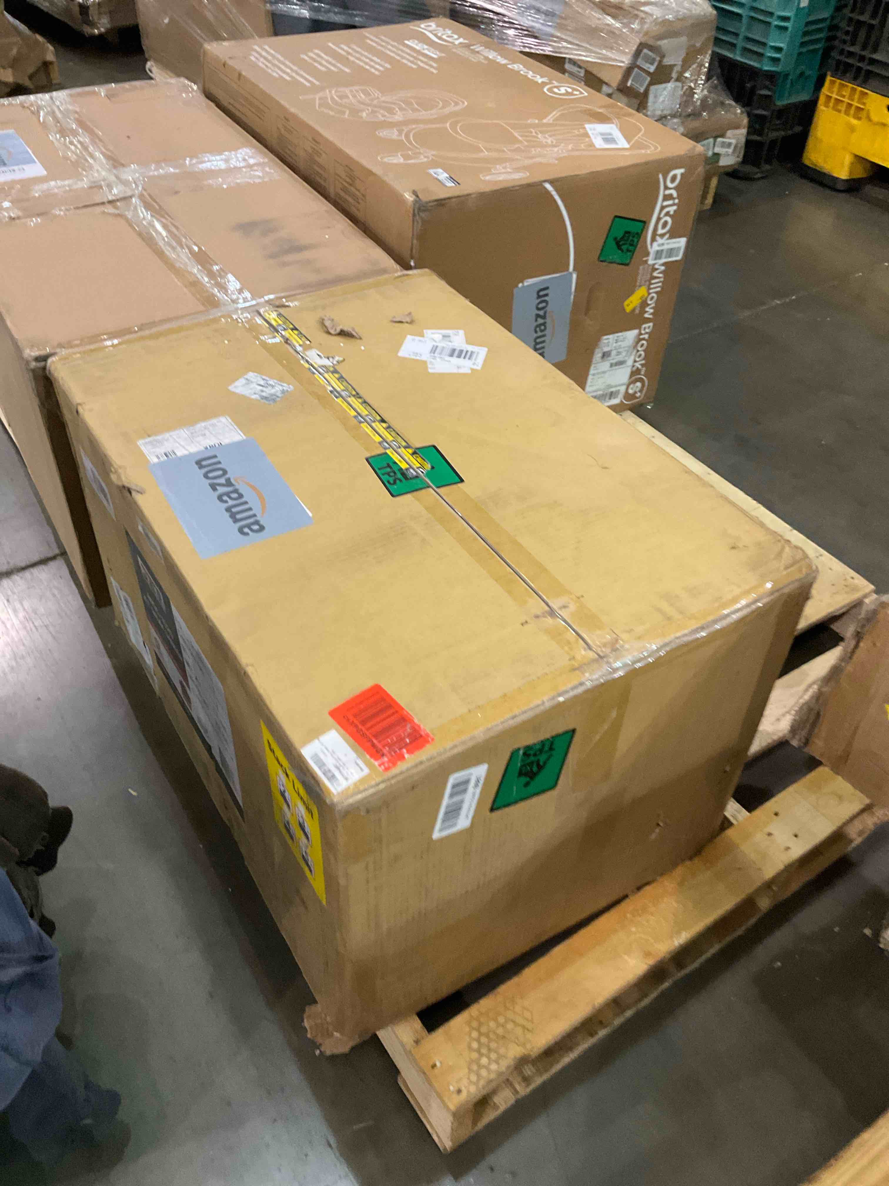 https://s3.amazonaws.com/lotting-images-prod/BargainHunt/BHL00143701_1710523779661.jpeg