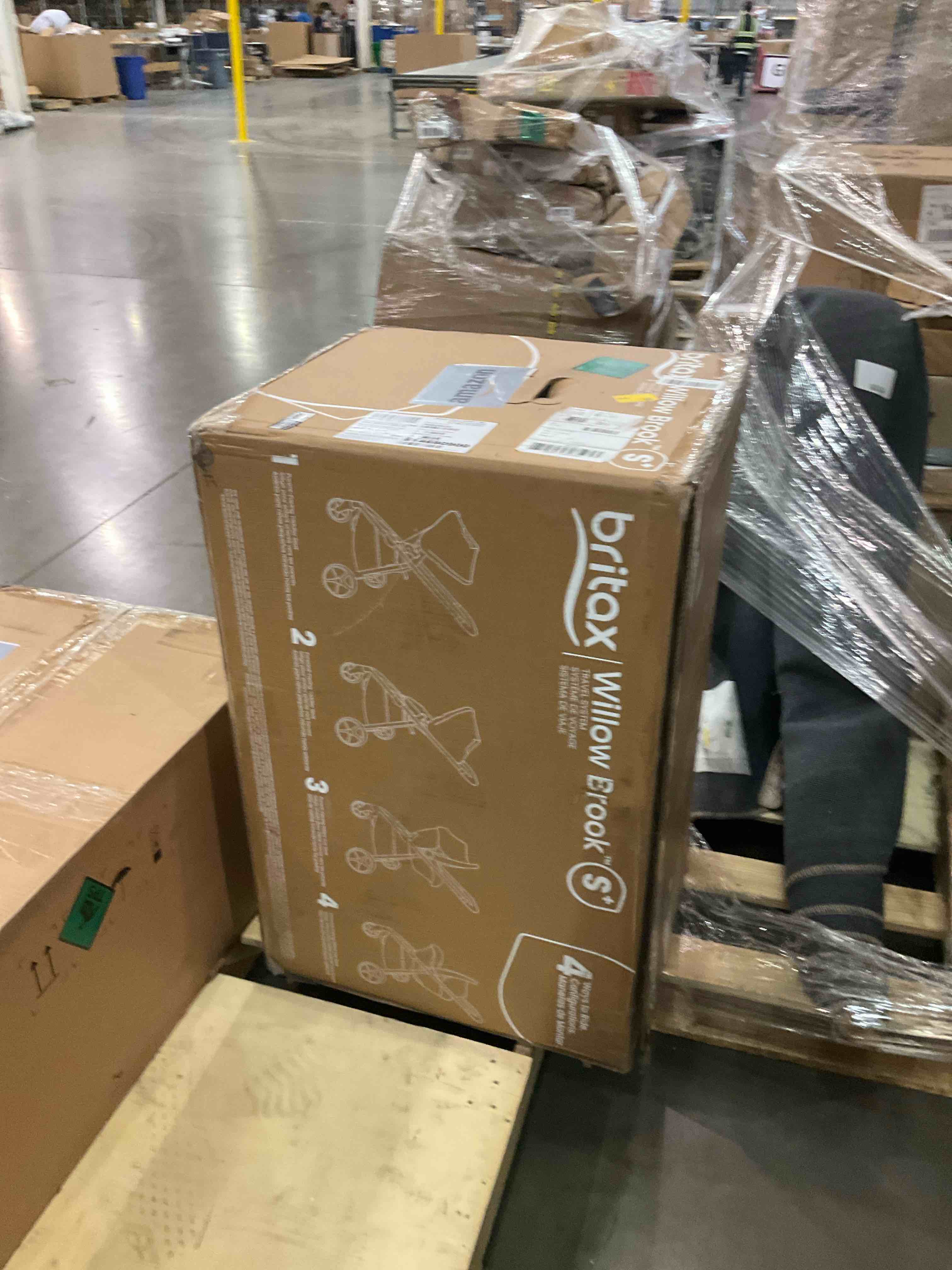https://s3.amazonaws.com/lotting-images-prod/BargainHunt/BHL00143703_1710523978957.jpeg