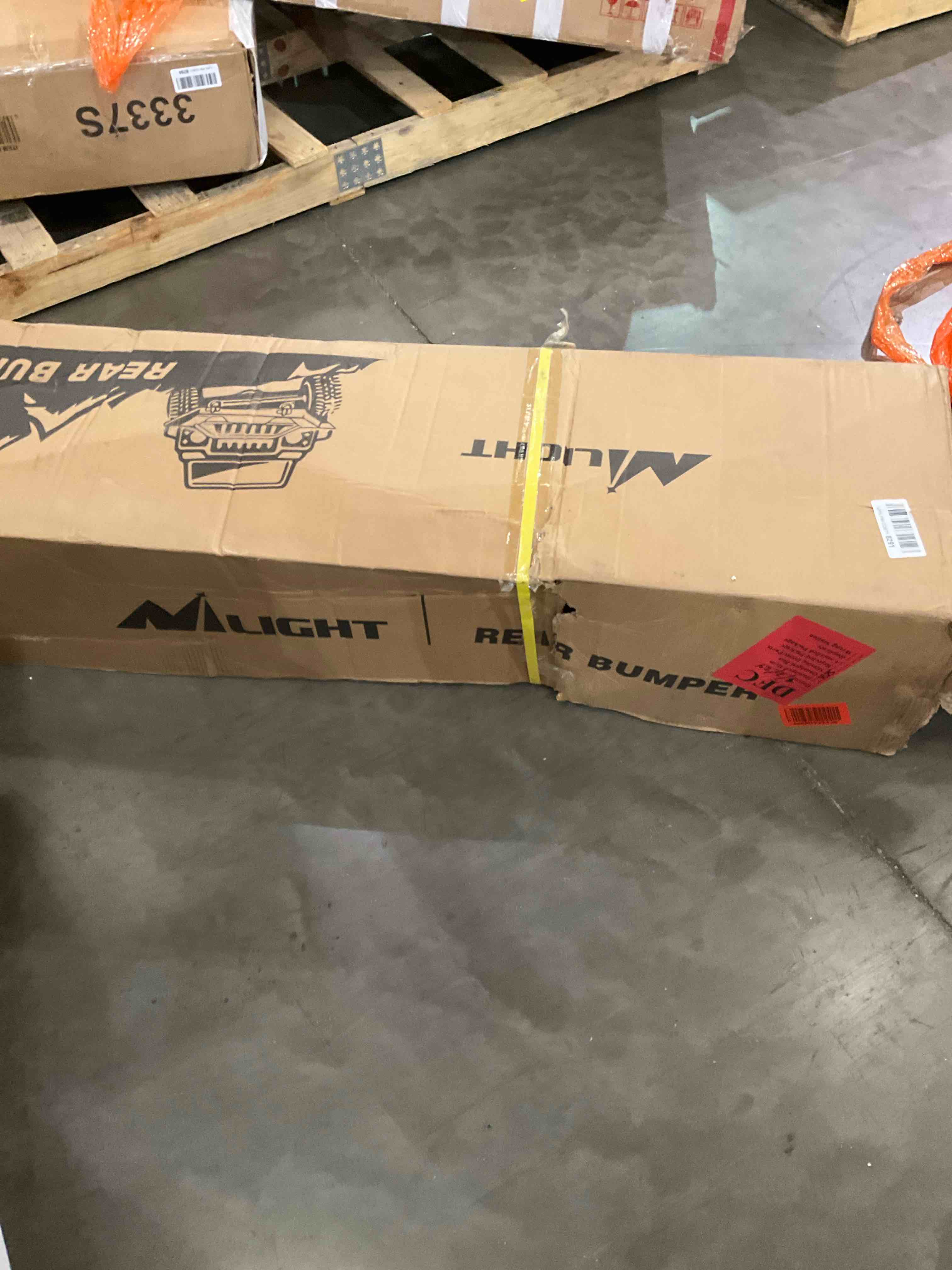 https://s3.amazonaws.com/lotting-images-prod/BargainHunt/BHL00143790_1711982292654.jpeg