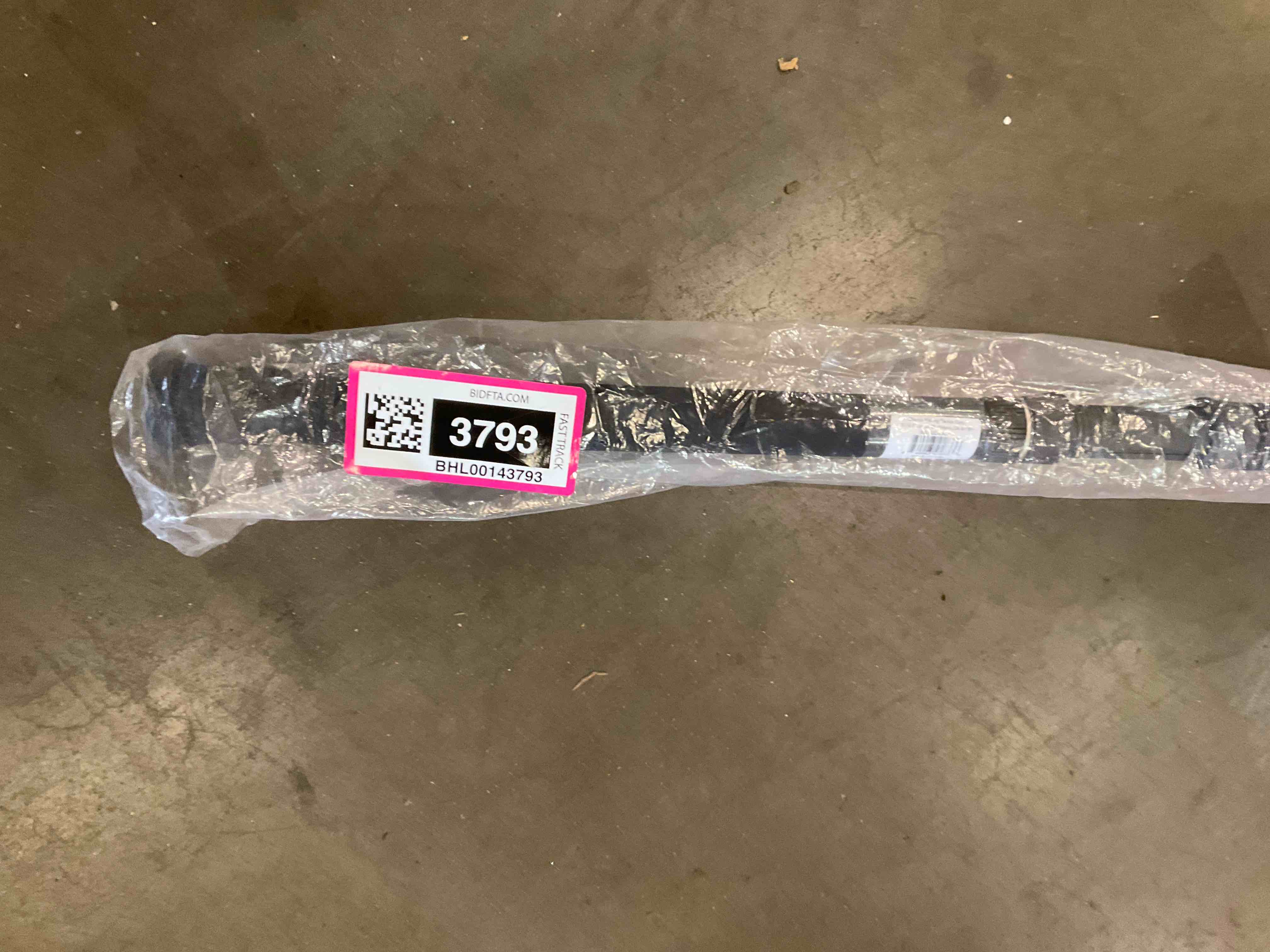 https://s3.amazonaws.com/lotting-images-prod/BargainHunt/BHL00143793_1711984479247.jpeg