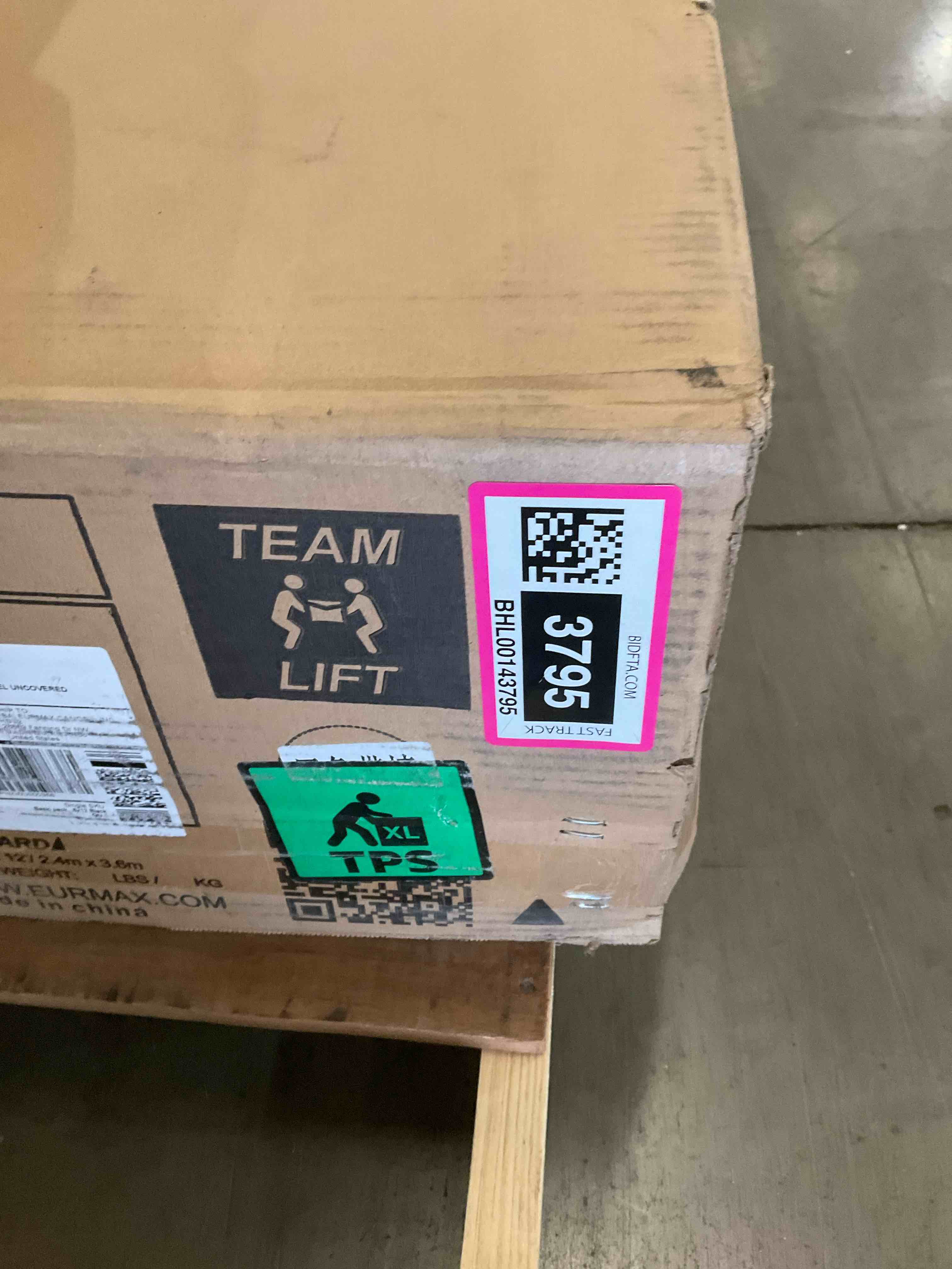 https://s3.amazonaws.com/lotting-images-prod/BargainHunt/BHL00143795_1711985115069.jpeg