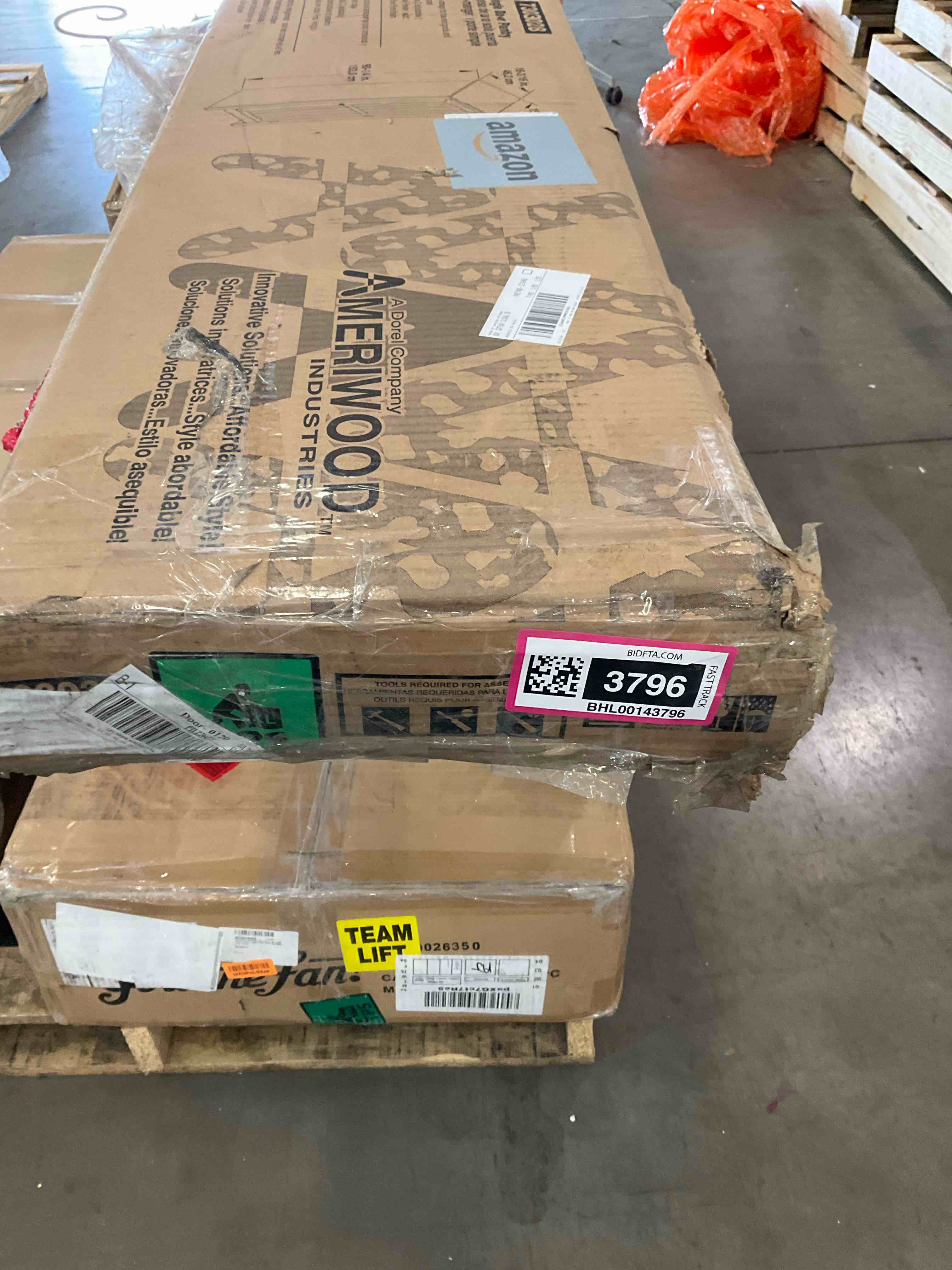 https://s3.amazonaws.com/lotting-images-prod/BargainHunt/BHL00143796_1711985268239.jpeg