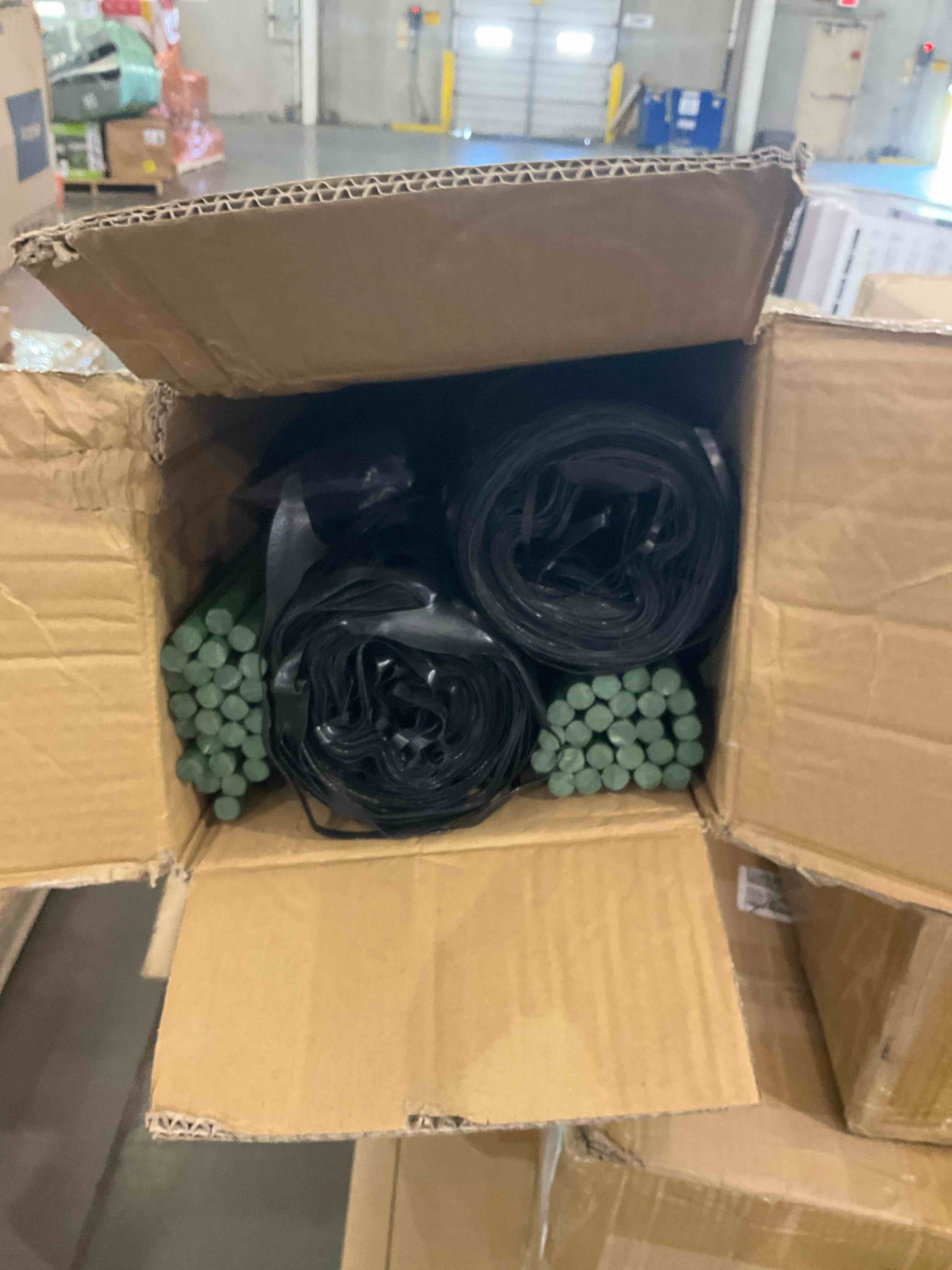 X003UMW2V1 Nuenen 2 Roll Plastic Garden Fencing Safety Construction Barrier 4' x 100' Outdoor Snow Mesh Fence with 50 Fence Stakes and 200 Zip RidshTan Pbrake rG (Btak)Netting for Poultry, Newitem