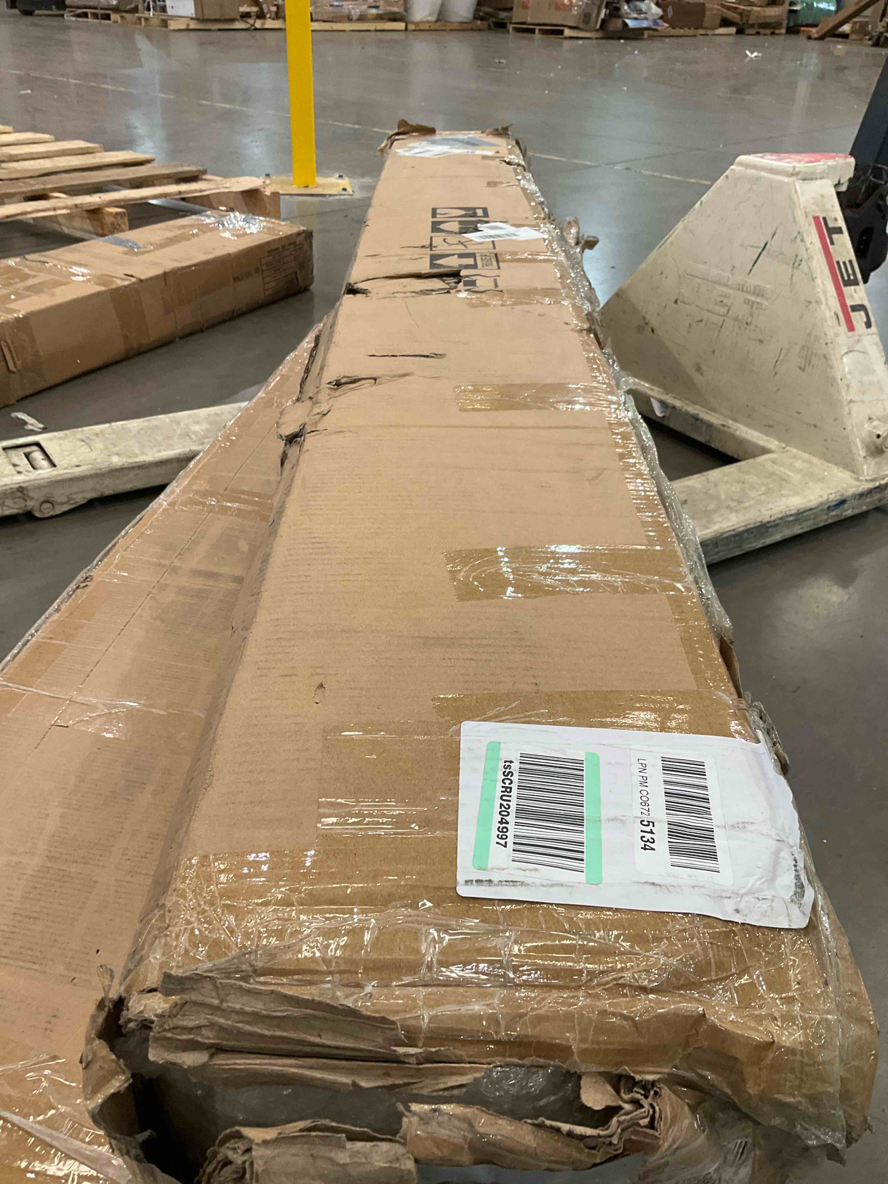 https://s3.amazonaws.com/lotting-images-prod/BargainHunt/BHL00143894_1713292220569.jpeg