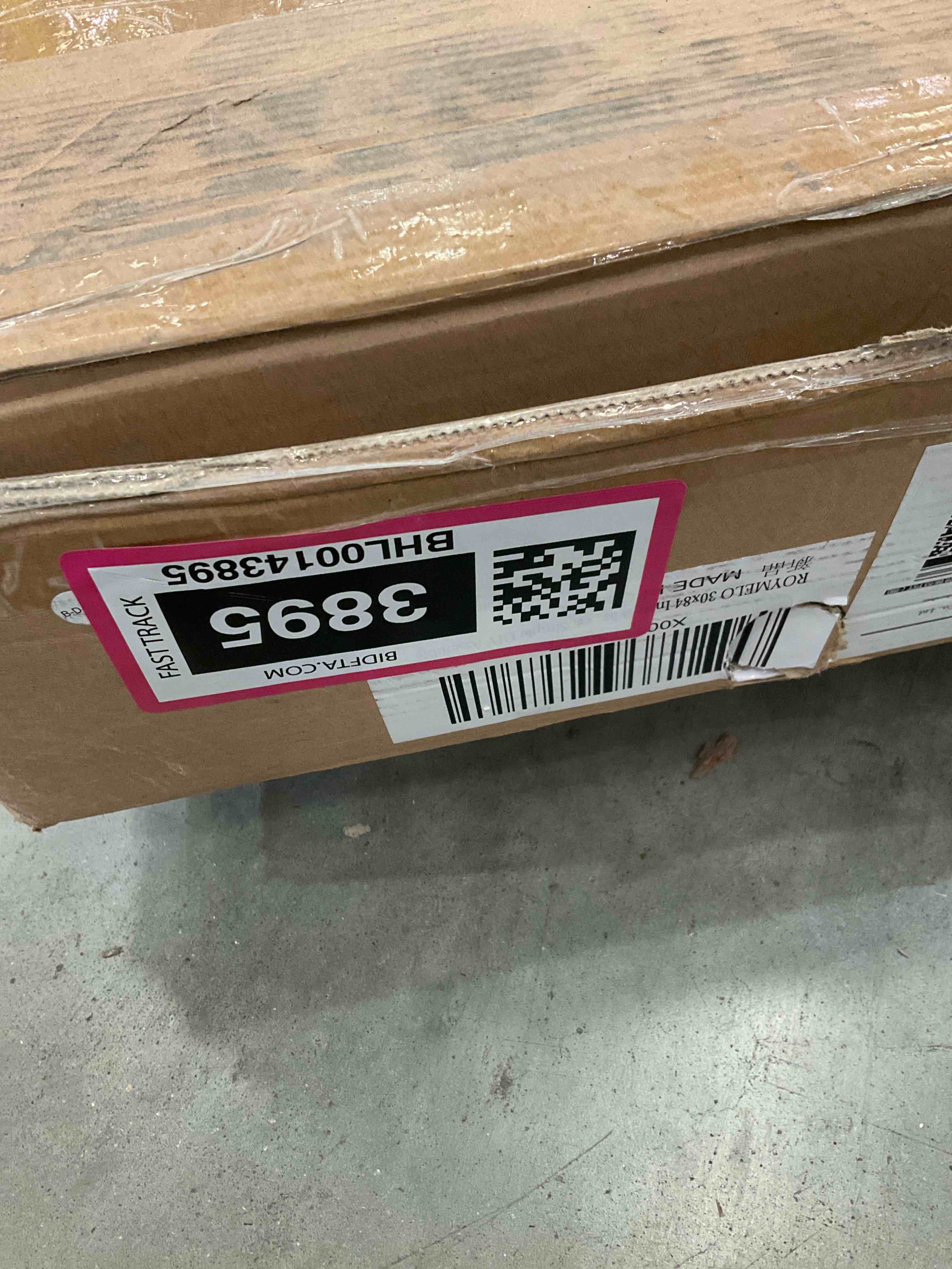 https://s3.amazonaws.com/lotting-images-prod/BargainHunt/BHL00143895_1713292402543.jpeg