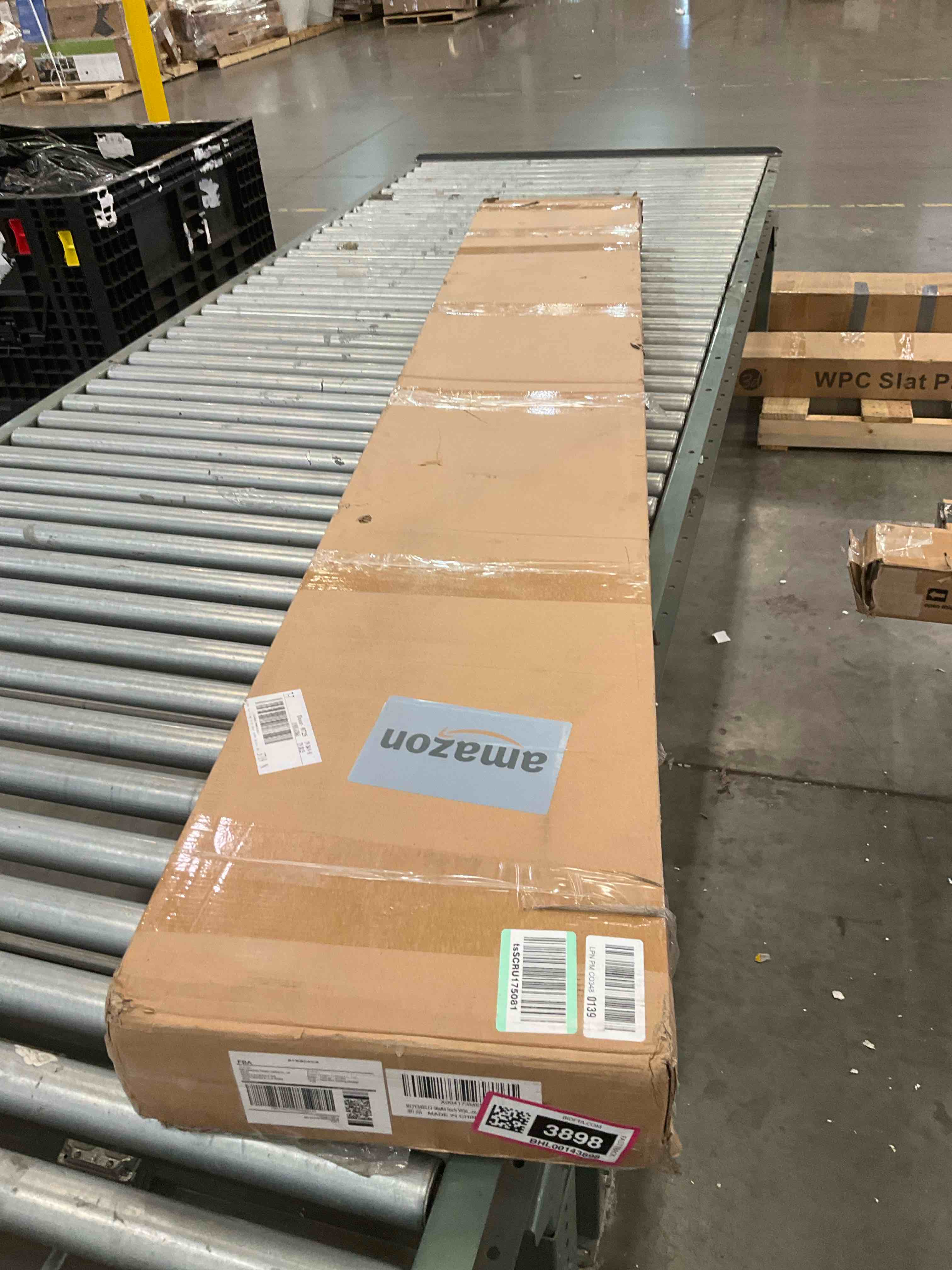 https://s3.amazonaws.com/lotting-images-prod/BargainHunt/BHL00143898_1713293552822.jpeg