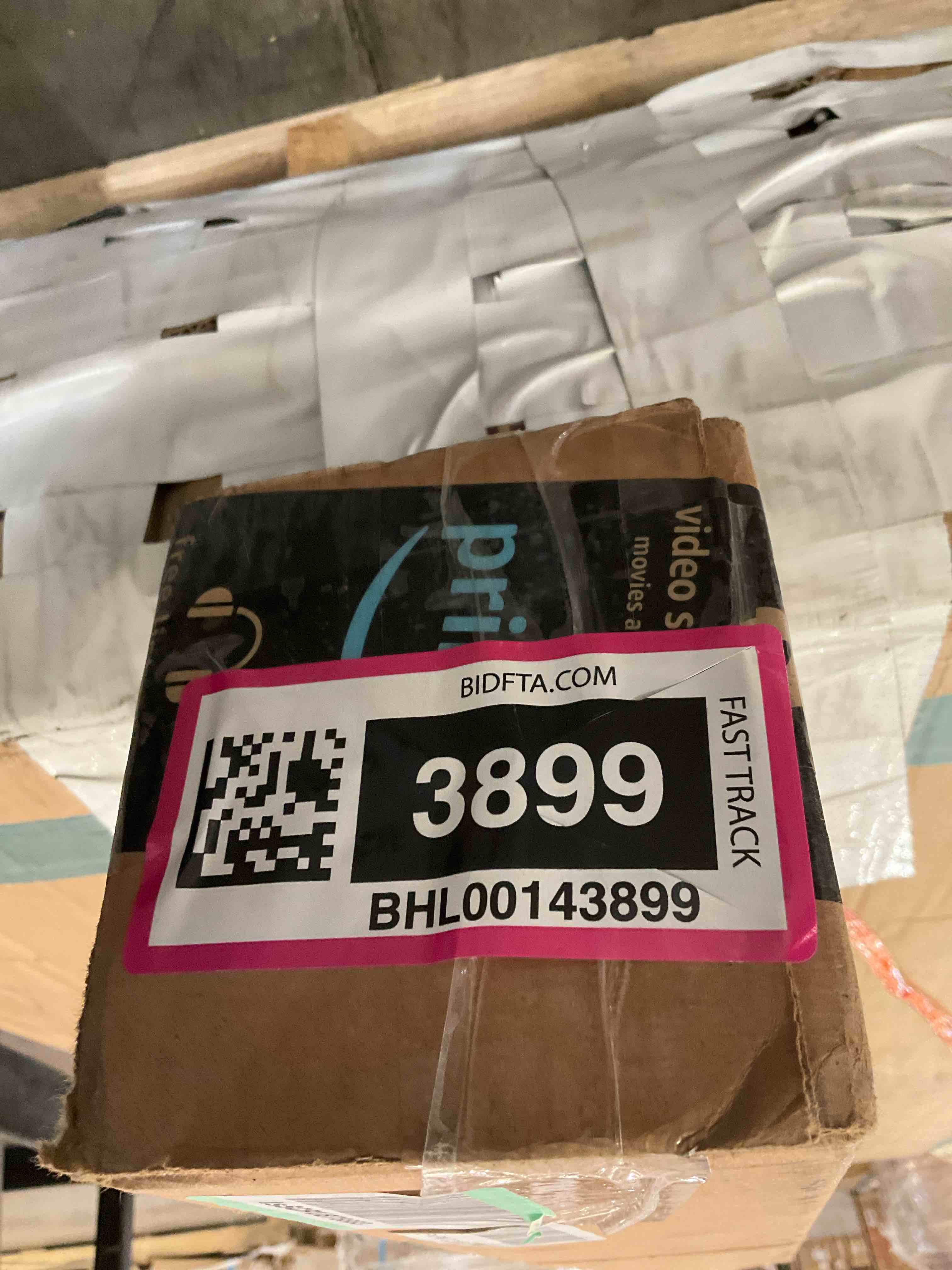 https://s3.amazonaws.com/lotting-images-prod/BargainHunt/BHL00143899_1713293865668.jpeg