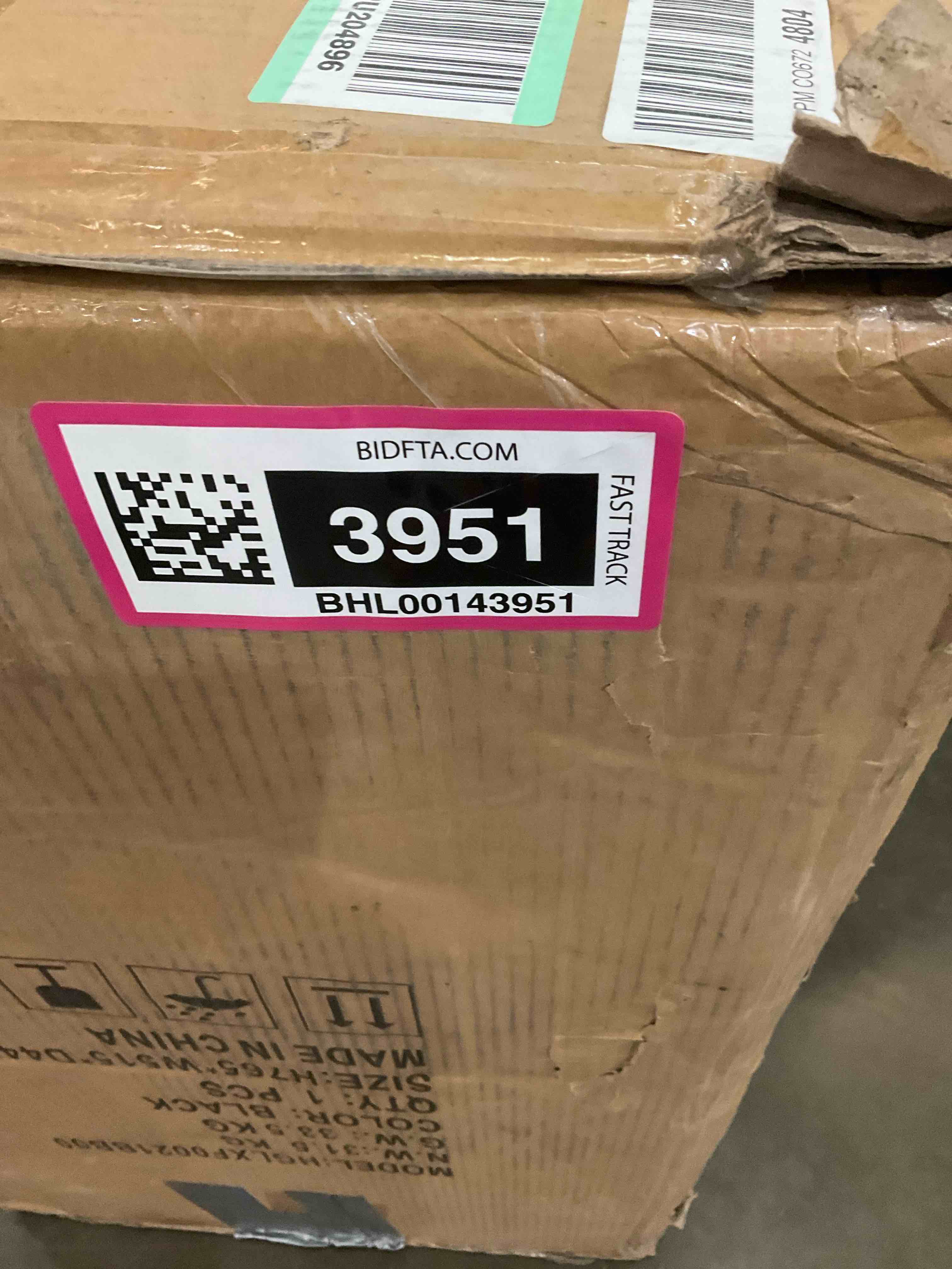 https://s3.amazonaws.com/lotting-images-prod/BargainHunt/BHL00143951_1713375884942.jpeg