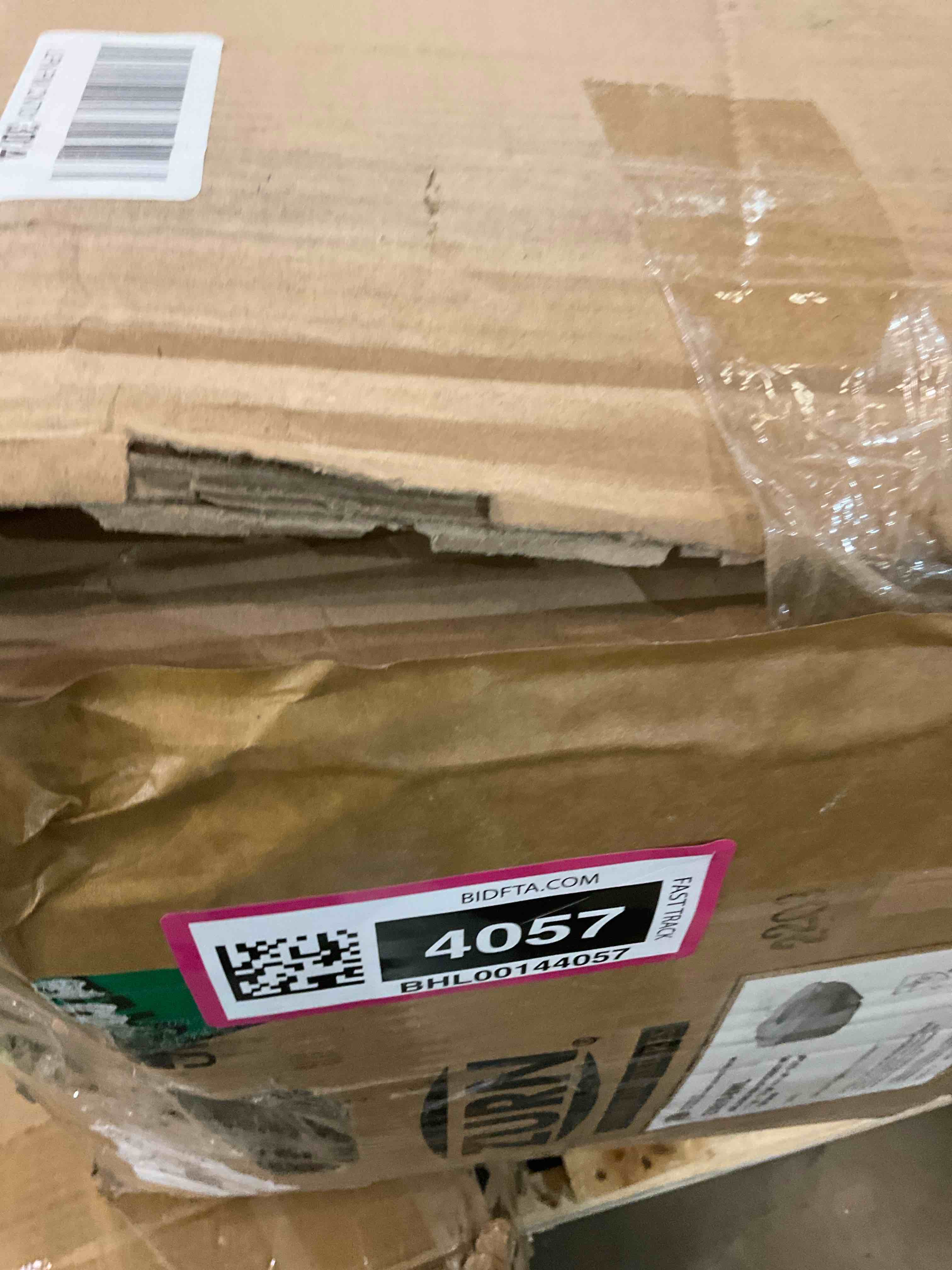 https://s3.amazonaws.com/lotting-images-prod/BargainHunt/BHL00144057_1716900579495.jpeg