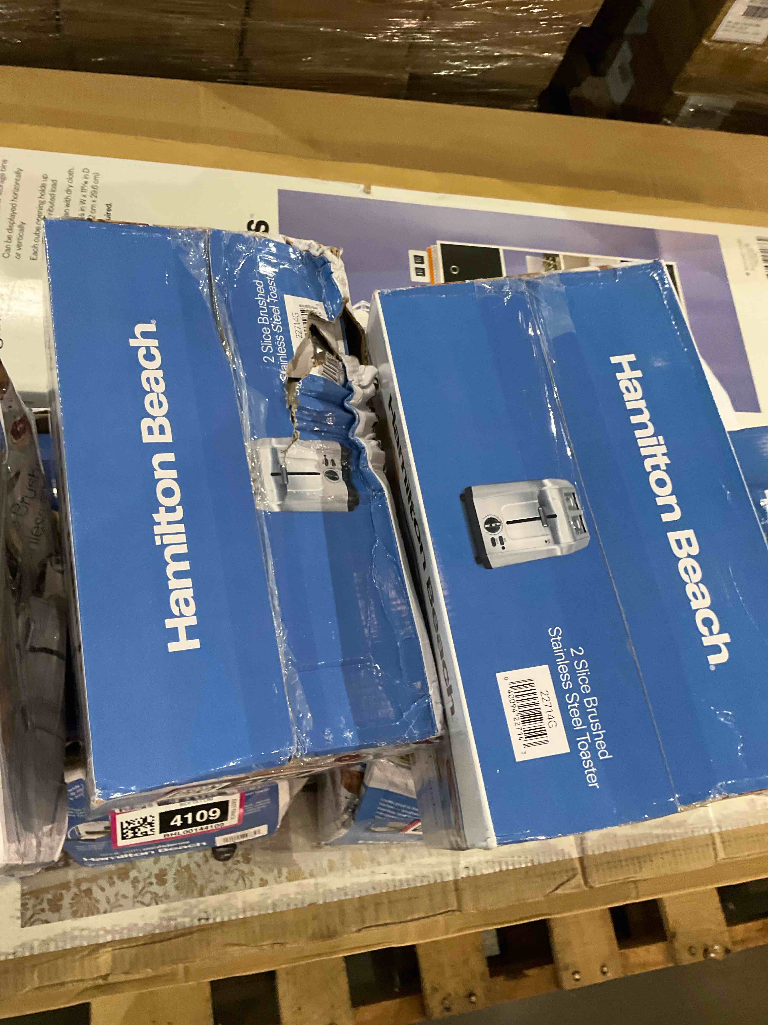 https://s3.amazonaws.com/lotting-images-prod/BargainHunt/BHL00144112_1716984735350.jpeg