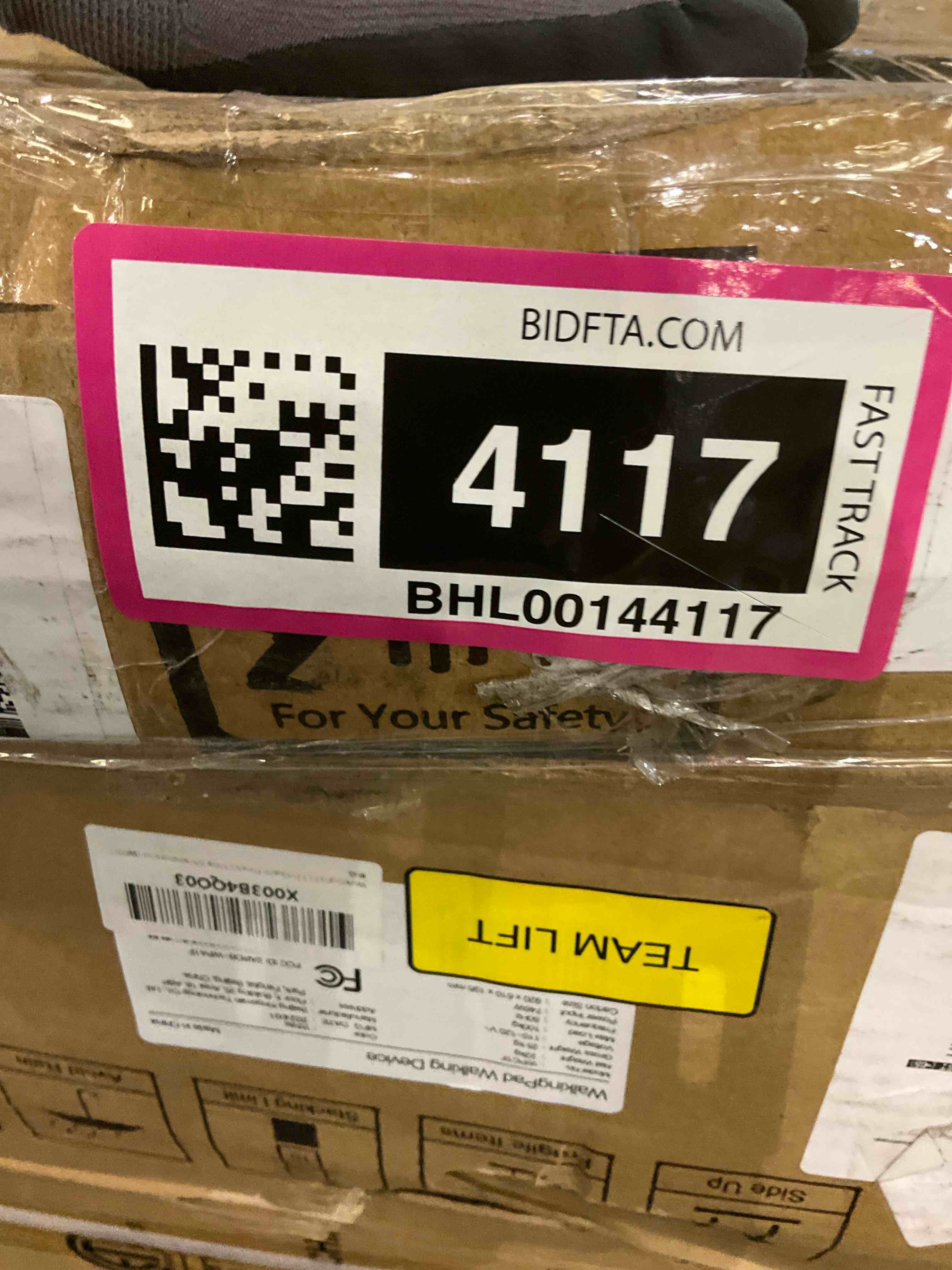 https://s3.amazonaws.com/lotting-images-prod/BargainHunt/BHL00144117_1716986439280.jpeg