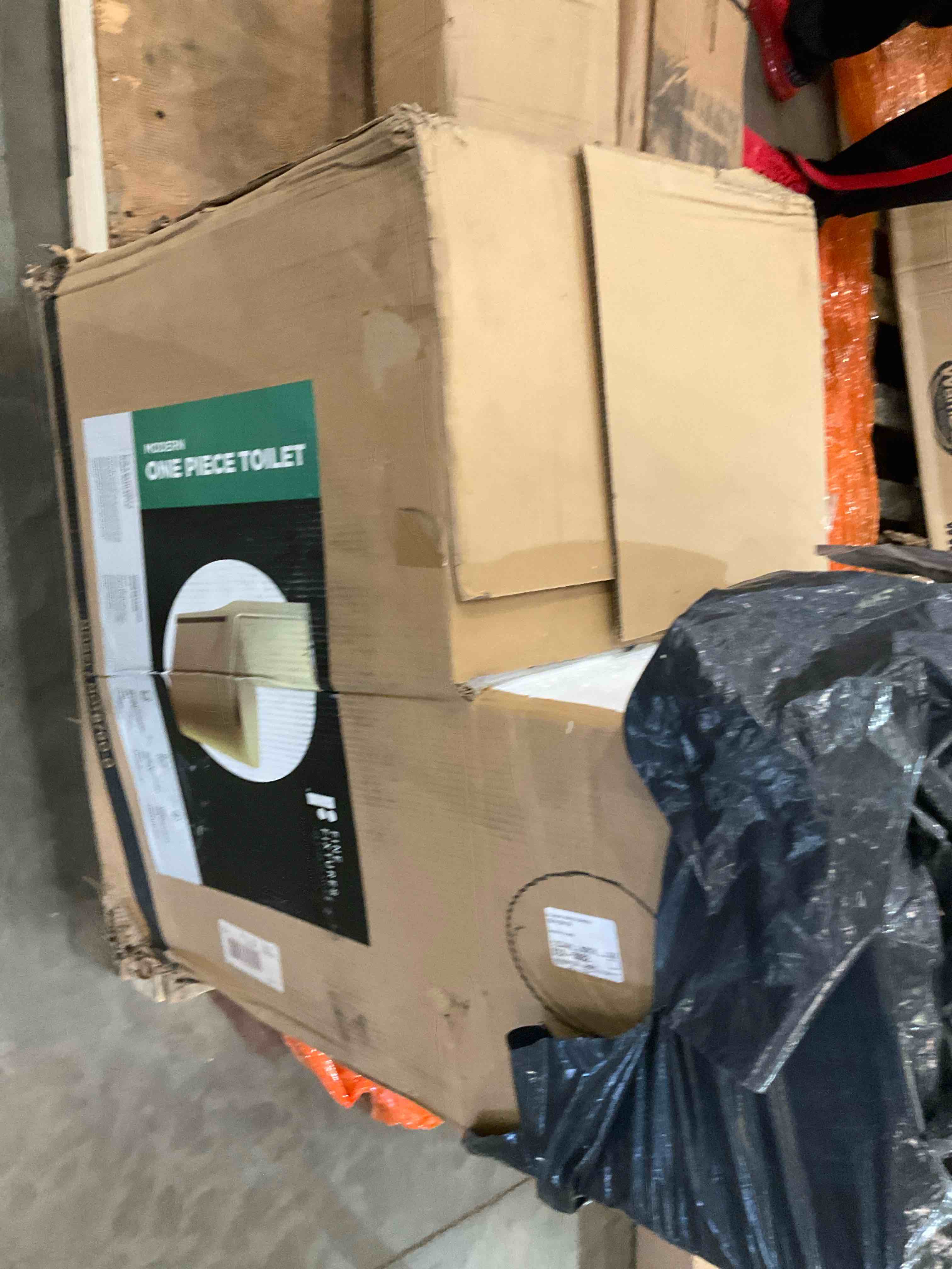 https://s3.amazonaws.com/lotting-images-prod/BargainHunt/BHL00144140_1716994720031.jpeg