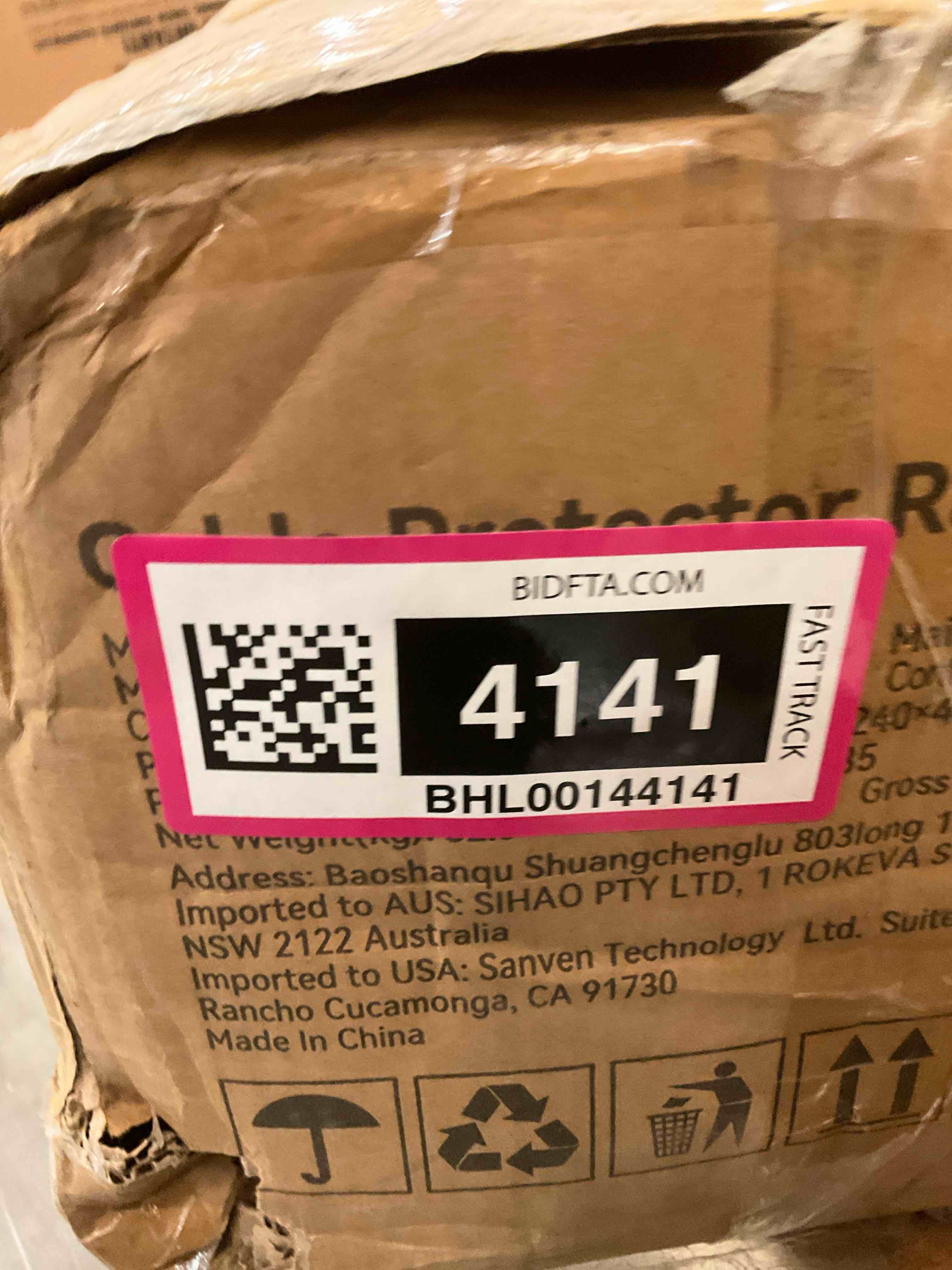 https://s3.amazonaws.com/lotting-images-prod/BargainHunt/BHL00144141_1716994923855.jpeg