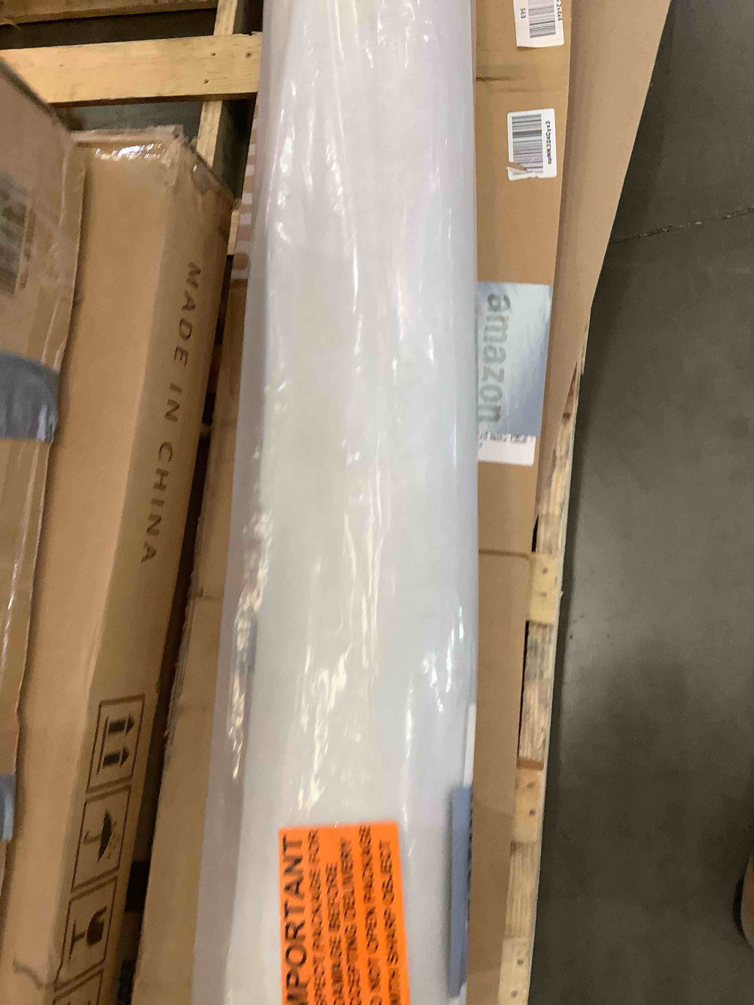 https://s3.amazonaws.com/lotting-images-prod/BargainHunt/BHL00144179_1717009258933.jpeg