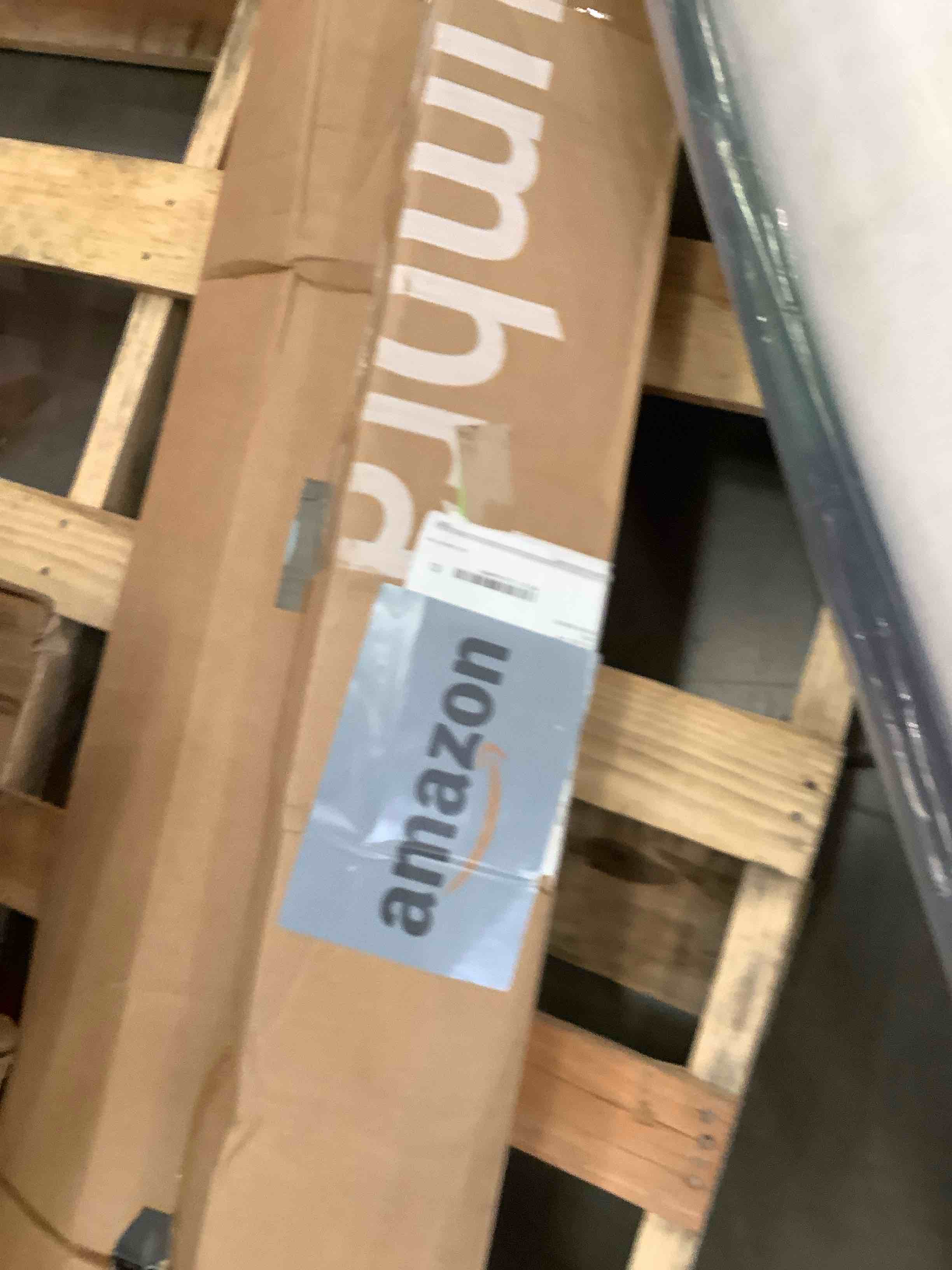 https://s3.amazonaws.com/lotting-images-prod/BargainHunt/BHL00144185_1717009890916.jpeg