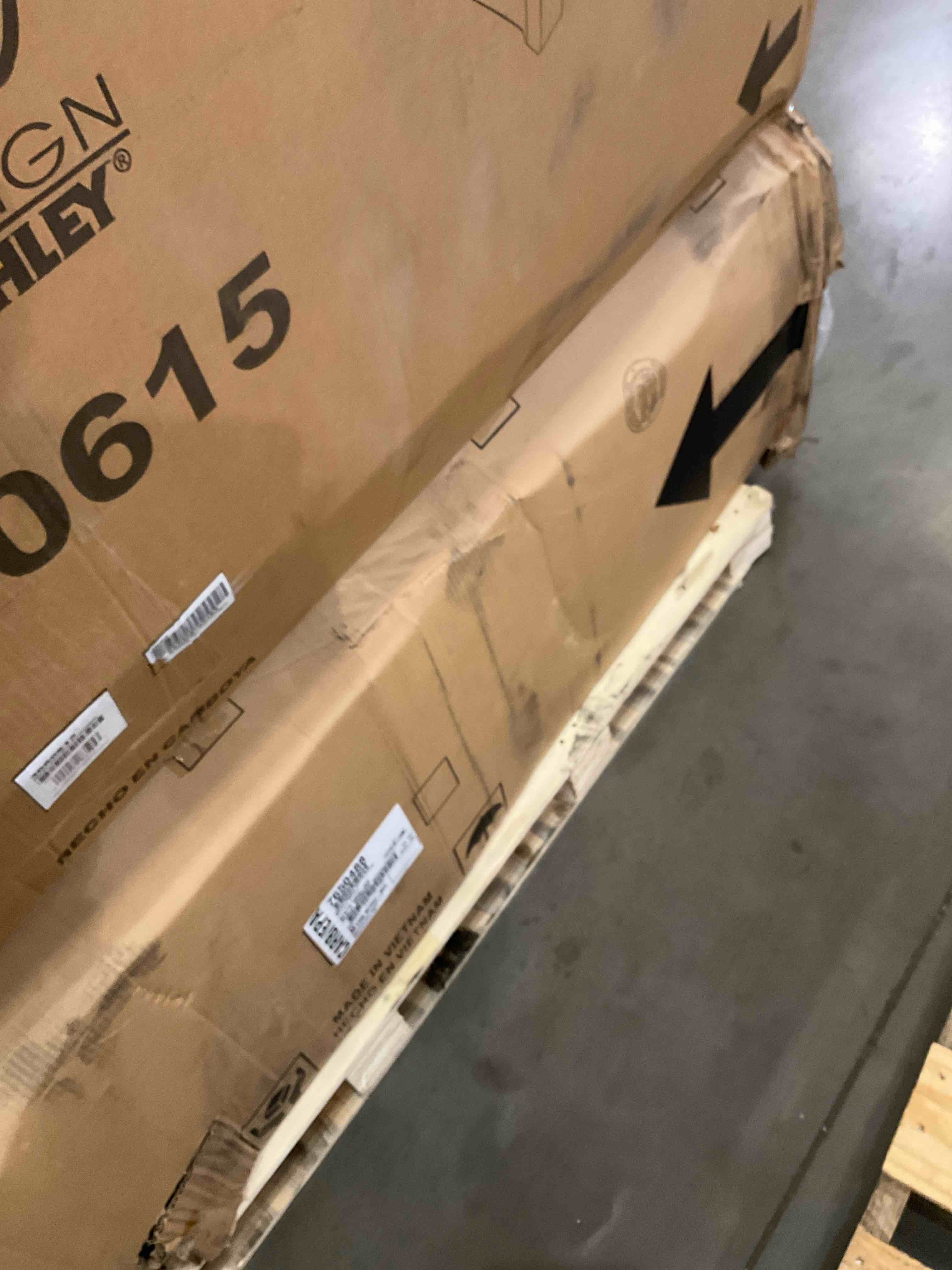 Signature Design by Ashley Draycoll Contemporary Manual Pull Tab Reclining Sofa, Dark Gray