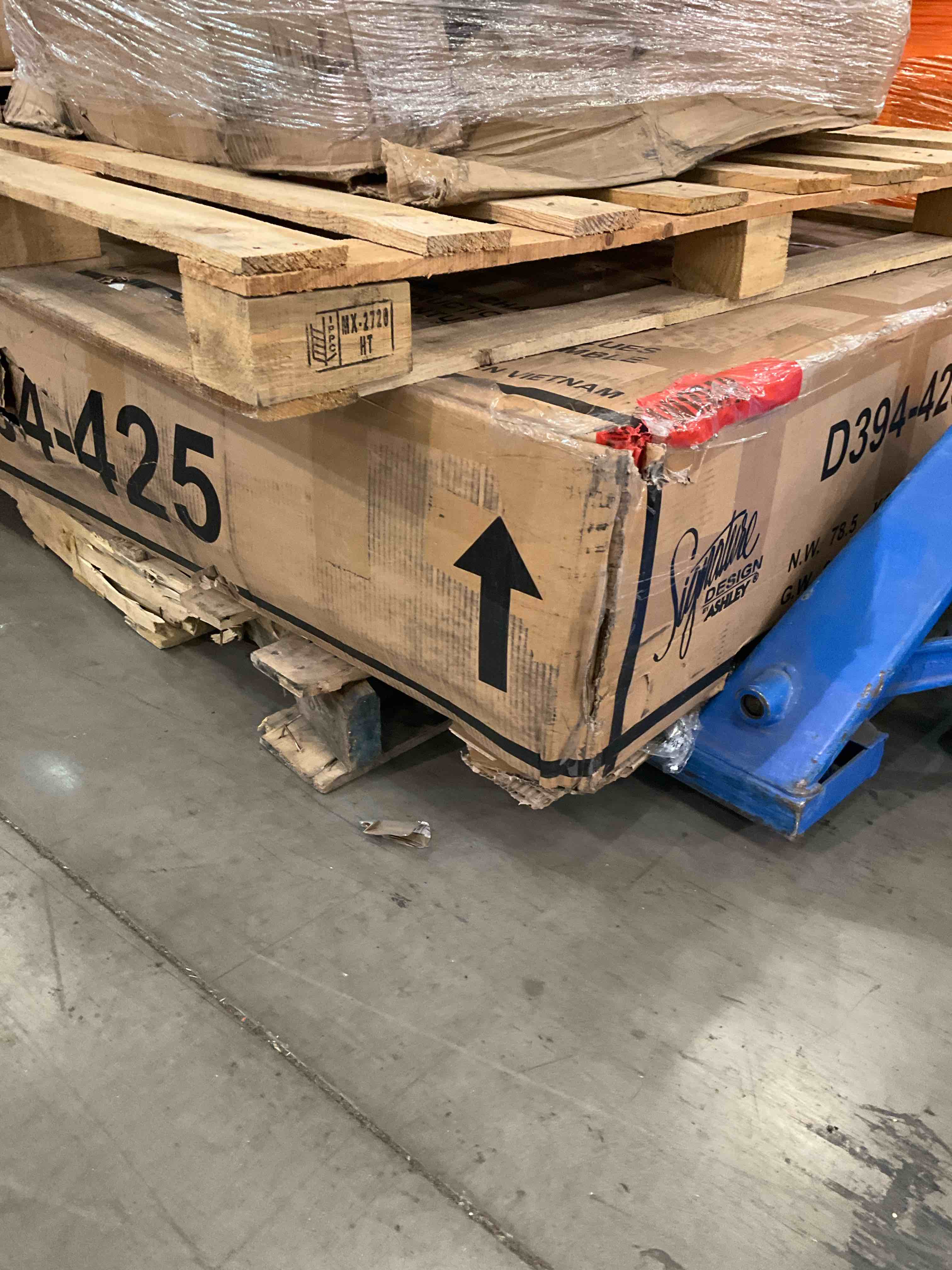 https://s3.amazonaws.com/lotting-images-prod/BargainHunt/BHL00144429_1718284127678.jpeg