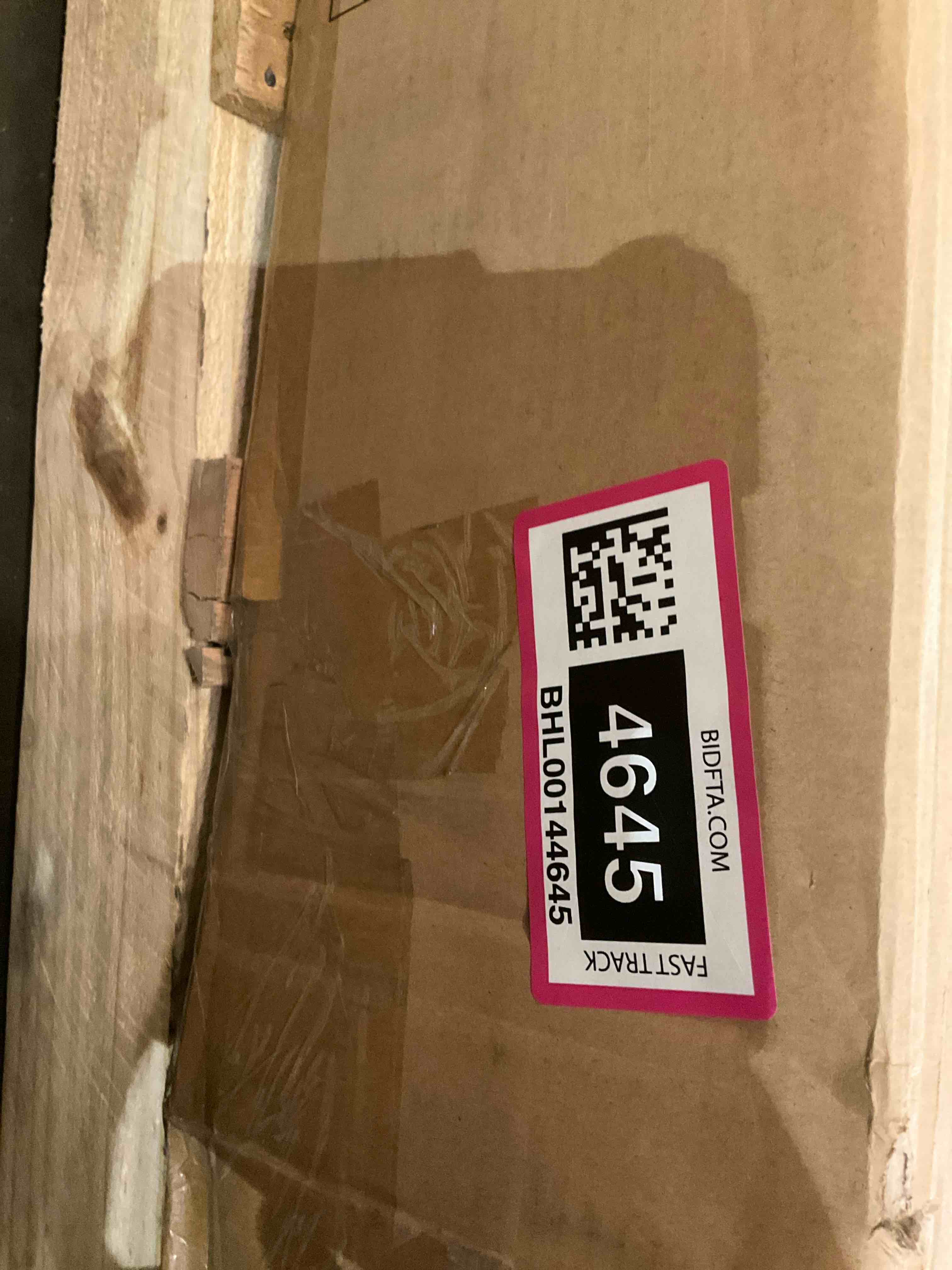 https://s3.amazonaws.com/lotting-images-prod/BargainHunt/BHL00144645_1716900117481.jpeg