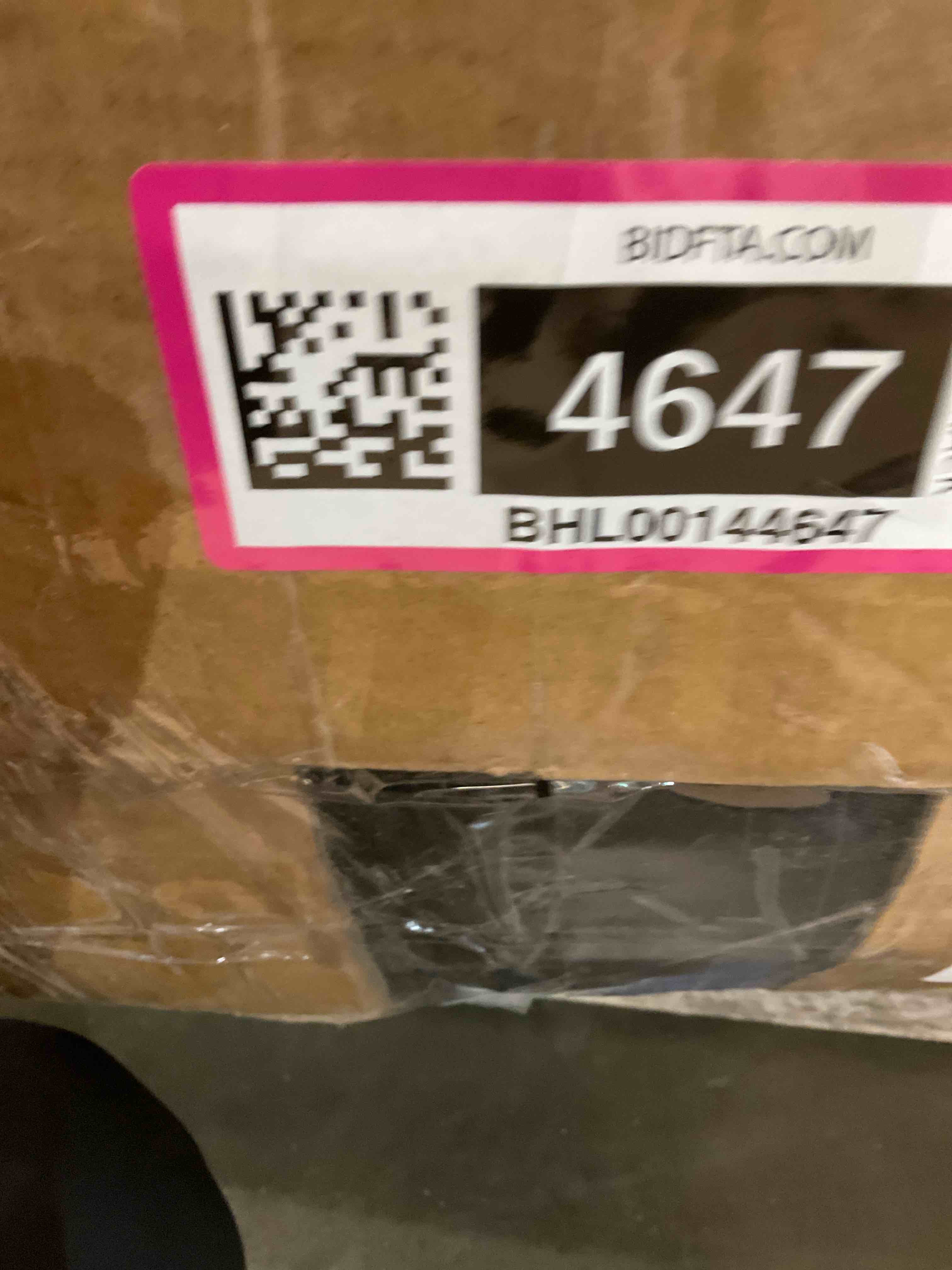https://s3.amazonaws.com/lotting-images-prod/BargainHunt/BHL00144647_1716902644245.jpeg
