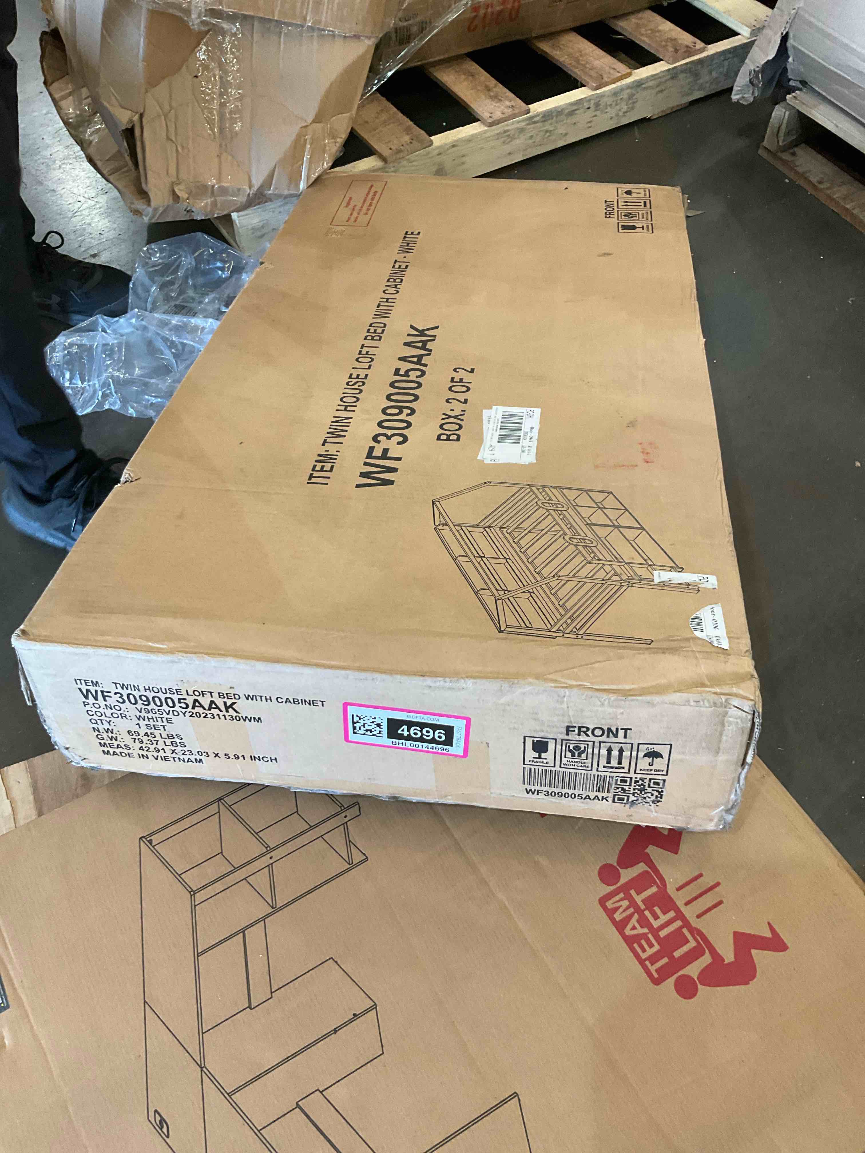 https://s3.amazonaws.com/lotting-images-prod/BargainHunt/BHL00144696_1716921314529.jpeg