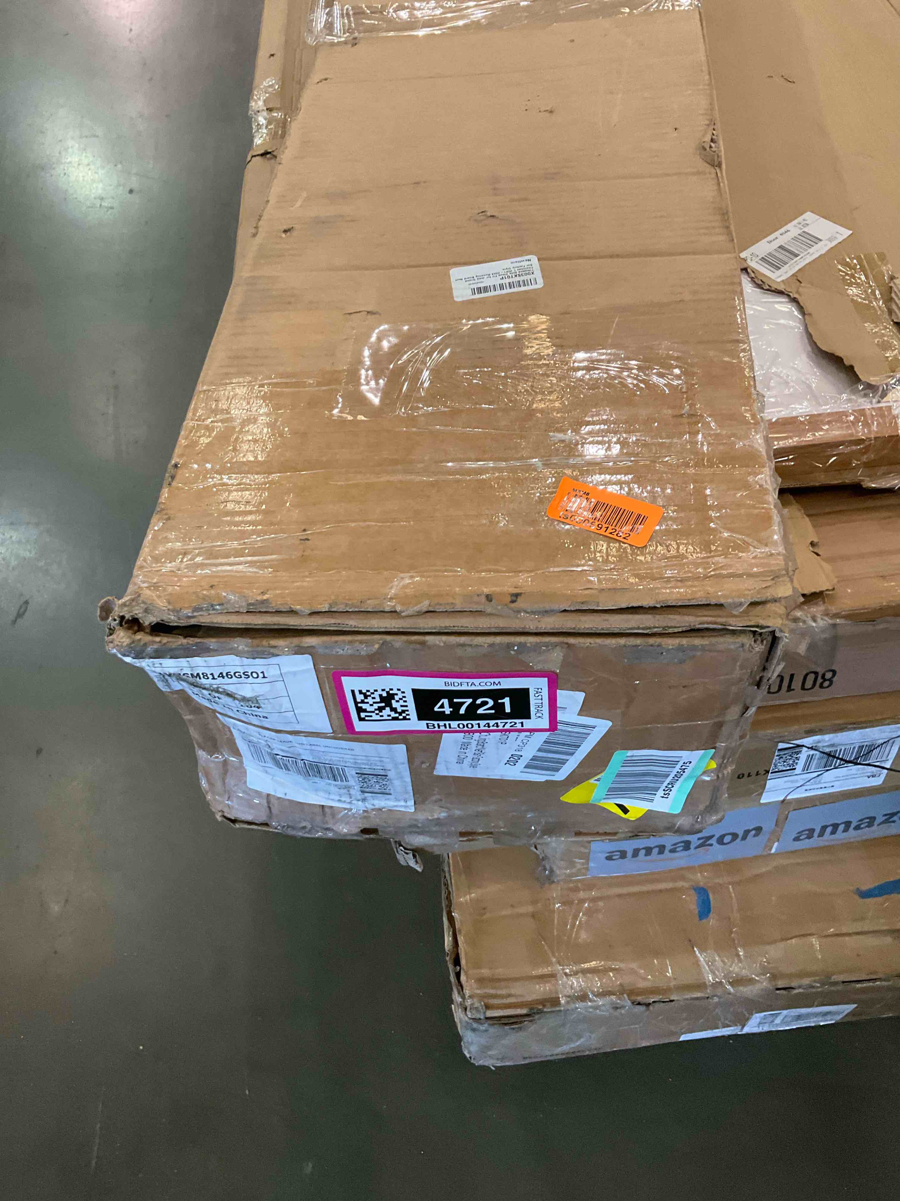 https://s3.amazonaws.com/lotting-images-prod/BargainHunt/BHL00144721_1716989290409.jpeg