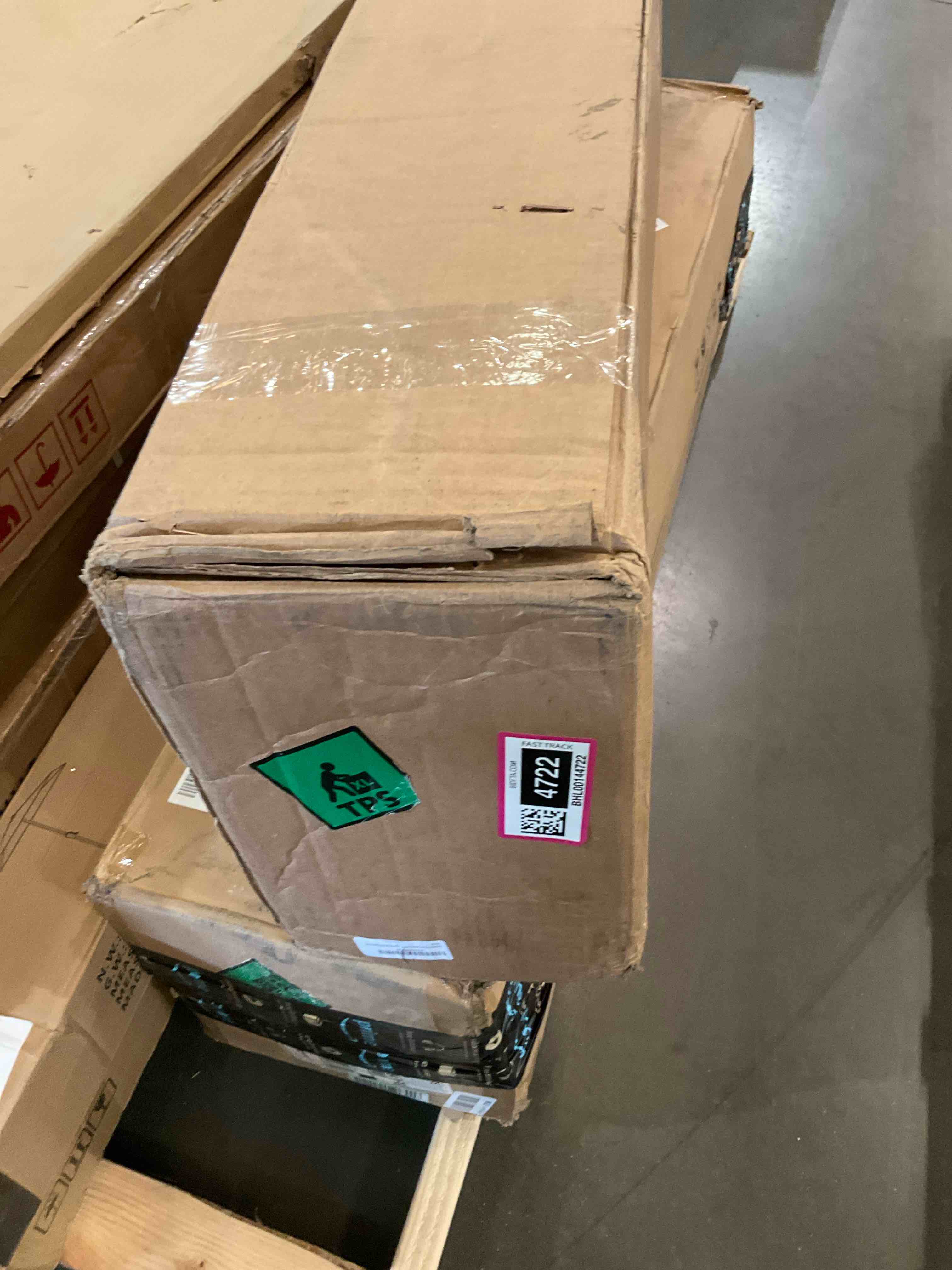 https://s3.amazonaws.com/lotting-images-prod/BargainHunt/BHL00144722_1716989722959.jpeg