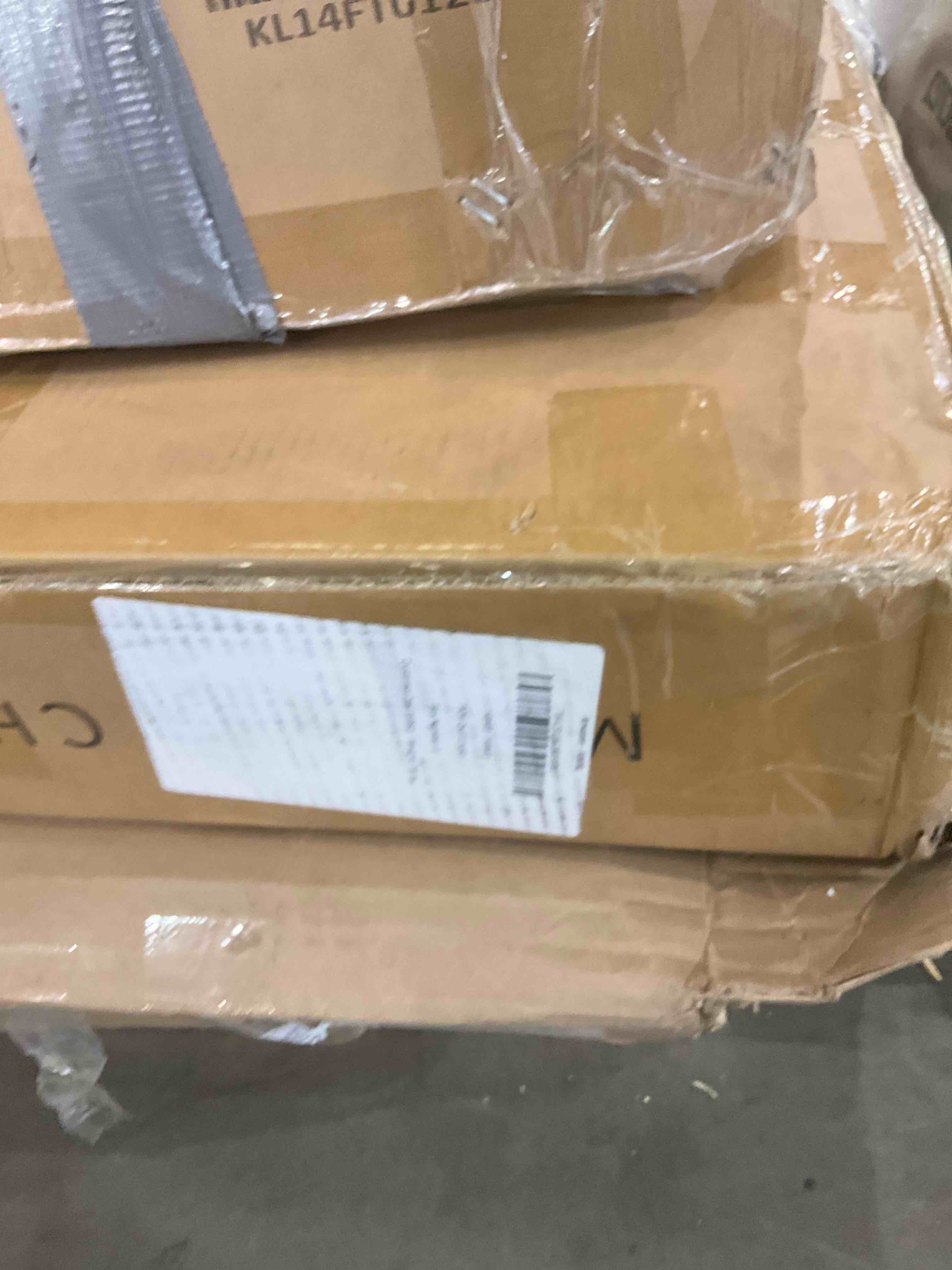 https://s3.amazonaws.com/lotting-images-prod/BargainHunt/BHL00144778_1717069663324.jpeg