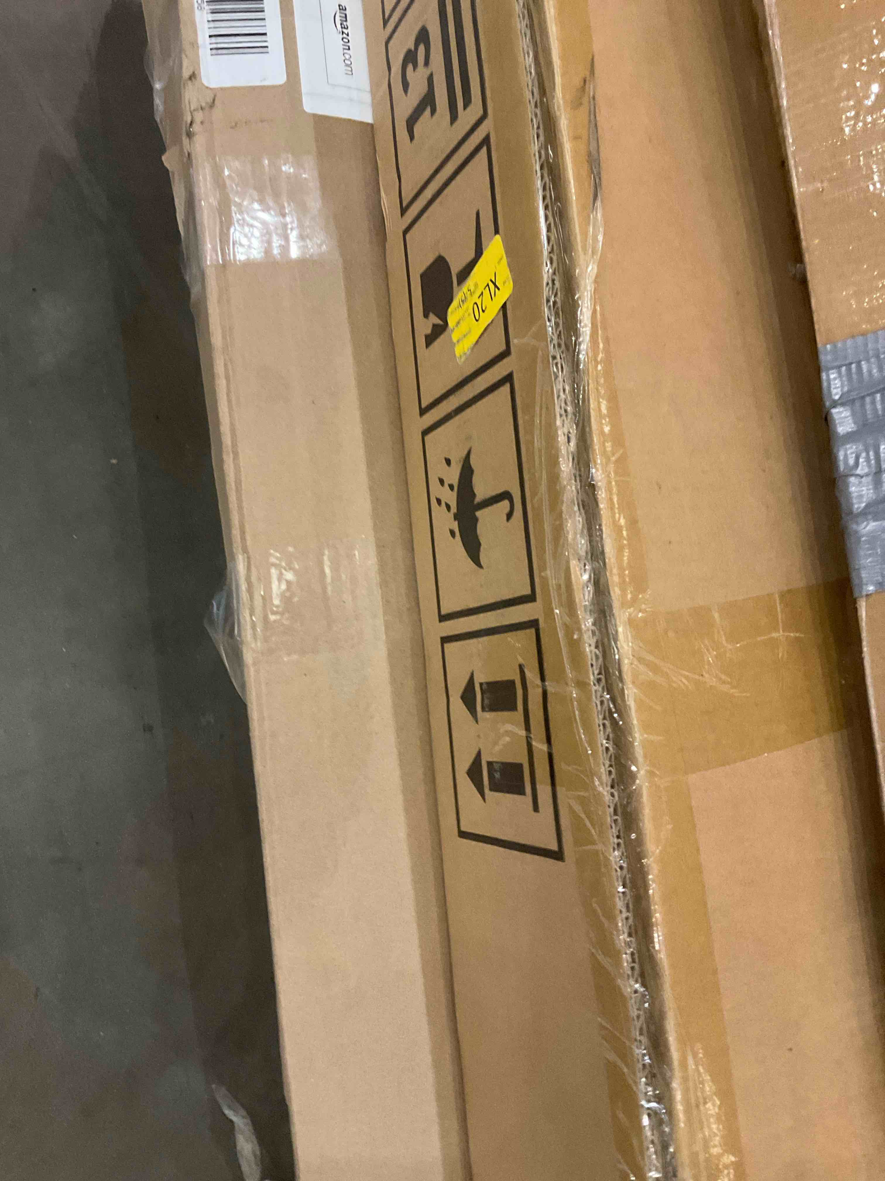 https://s3.amazonaws.com/lotting-images-prod/BargainHunt/BHL00144778_1717069666374.jpeg