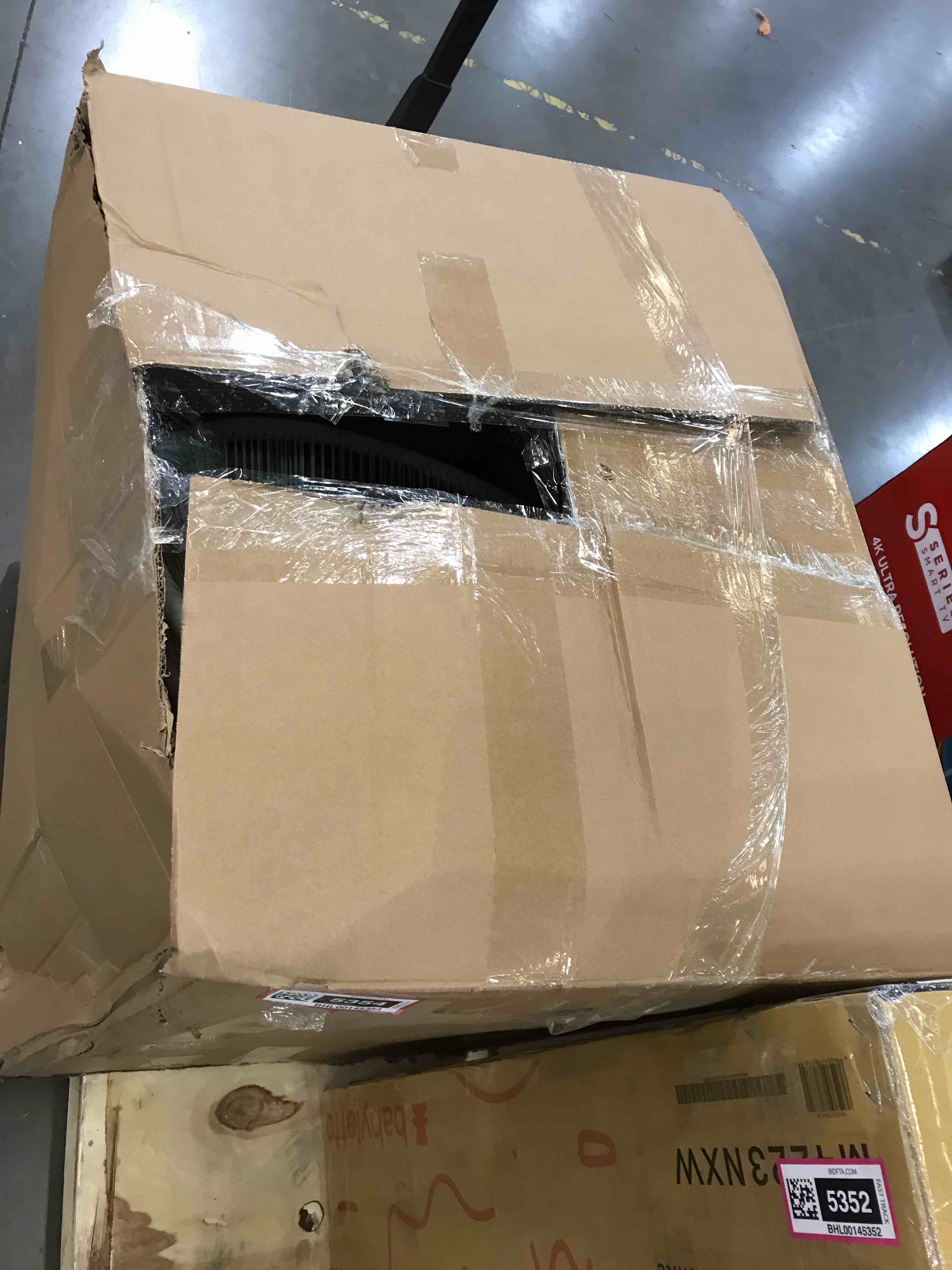 https://s3.amazonaws.com/lotting-images-prod/BargainHunt/BHL00145354_1709148432427.jpeg