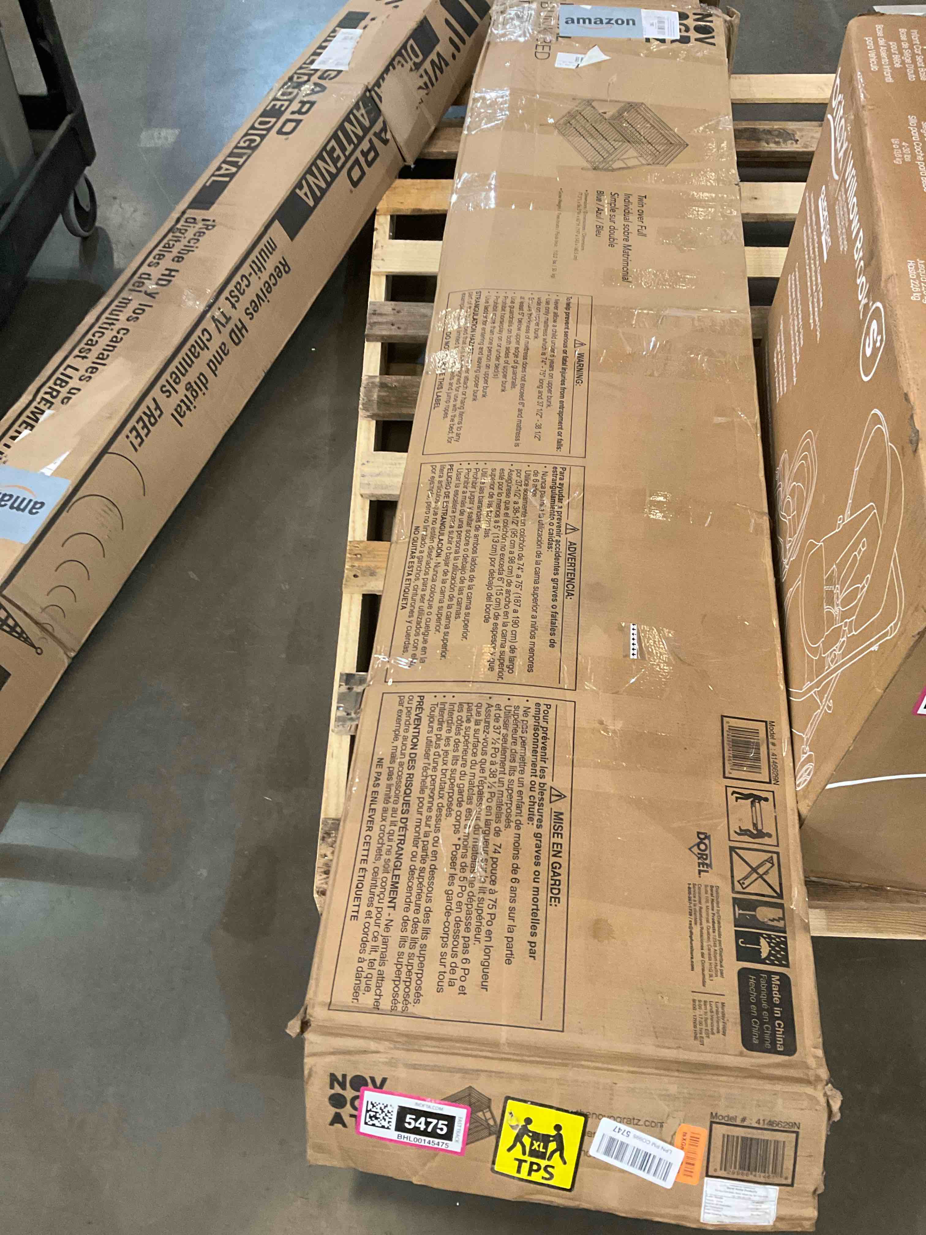 https://s3.amazonaws.com/lotting-images-prod/BargainHunt/BHL00145475_1709567551155.jpeg