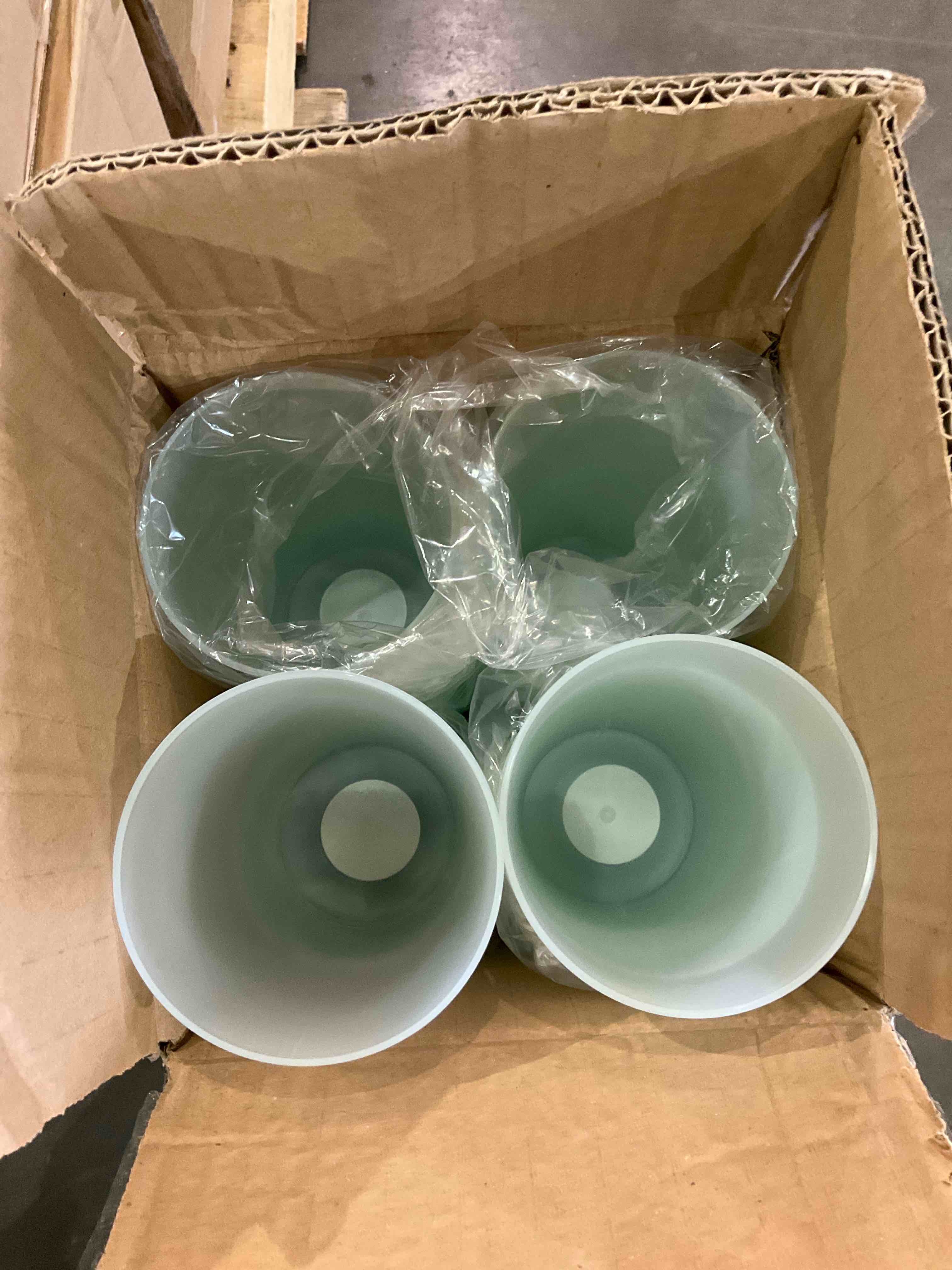 https://s3.amazonaws.com/lotting-images-prod/BargainHunt/BHL00145524_1715783342222.jpeg